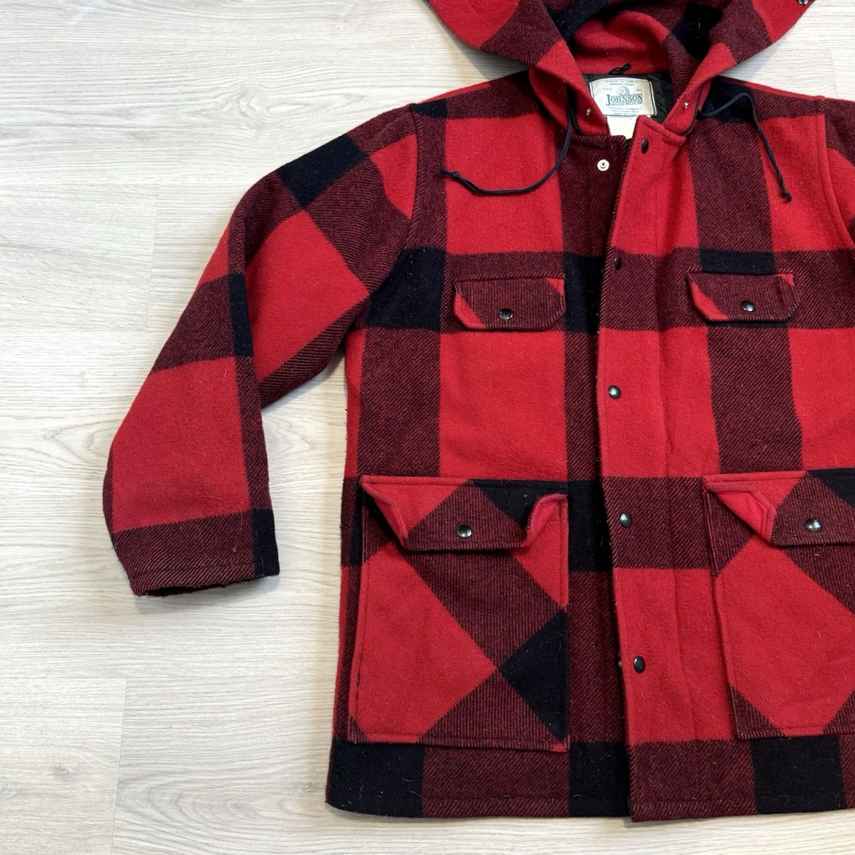 Johnson Woolen Mills VINTAGE Johnson Woolen Mills Buffalo Plaid Hooded Wool Hunting Jacket 44 Mens Jacket Size US S / EU 44-46 / 1 - 2 Thumbnail