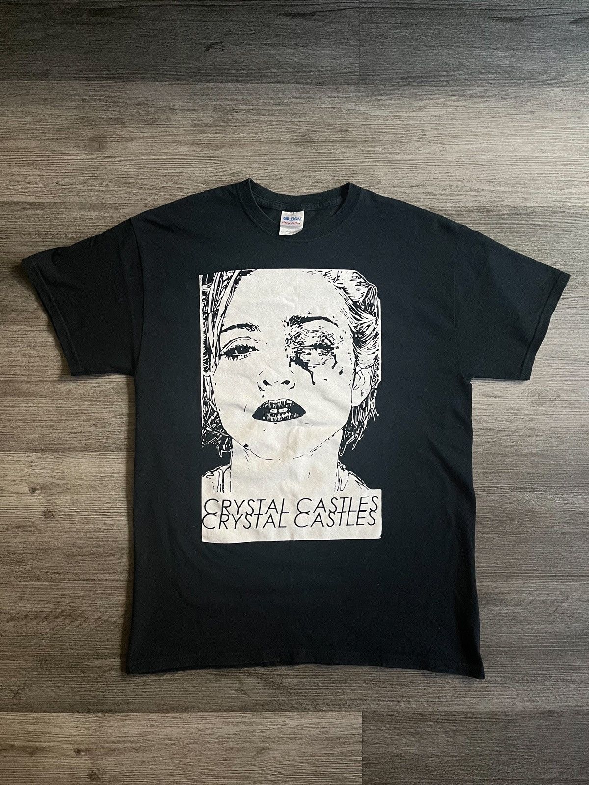 CRYSTAL CASTLES バンドTシャツ　ロックT ヴィンテージ　マドンナ Crystal Castles Madonna Tour Shirt, Graphic Black Unisex T-shirt
