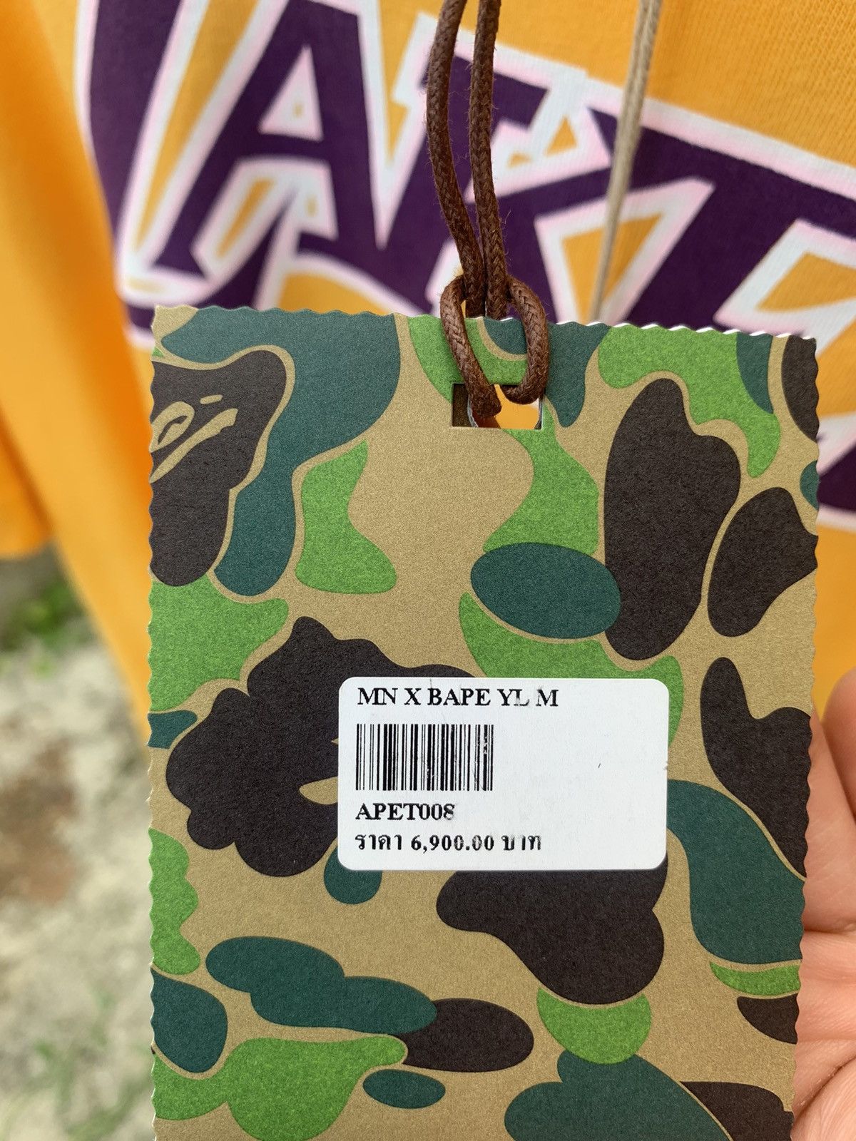 Bape × Mitchell & Ness Bape x Mitchell & Ness Lakers Tee FW18 Size US M / EU 48-50 / 2 - 4 Thumbnail
