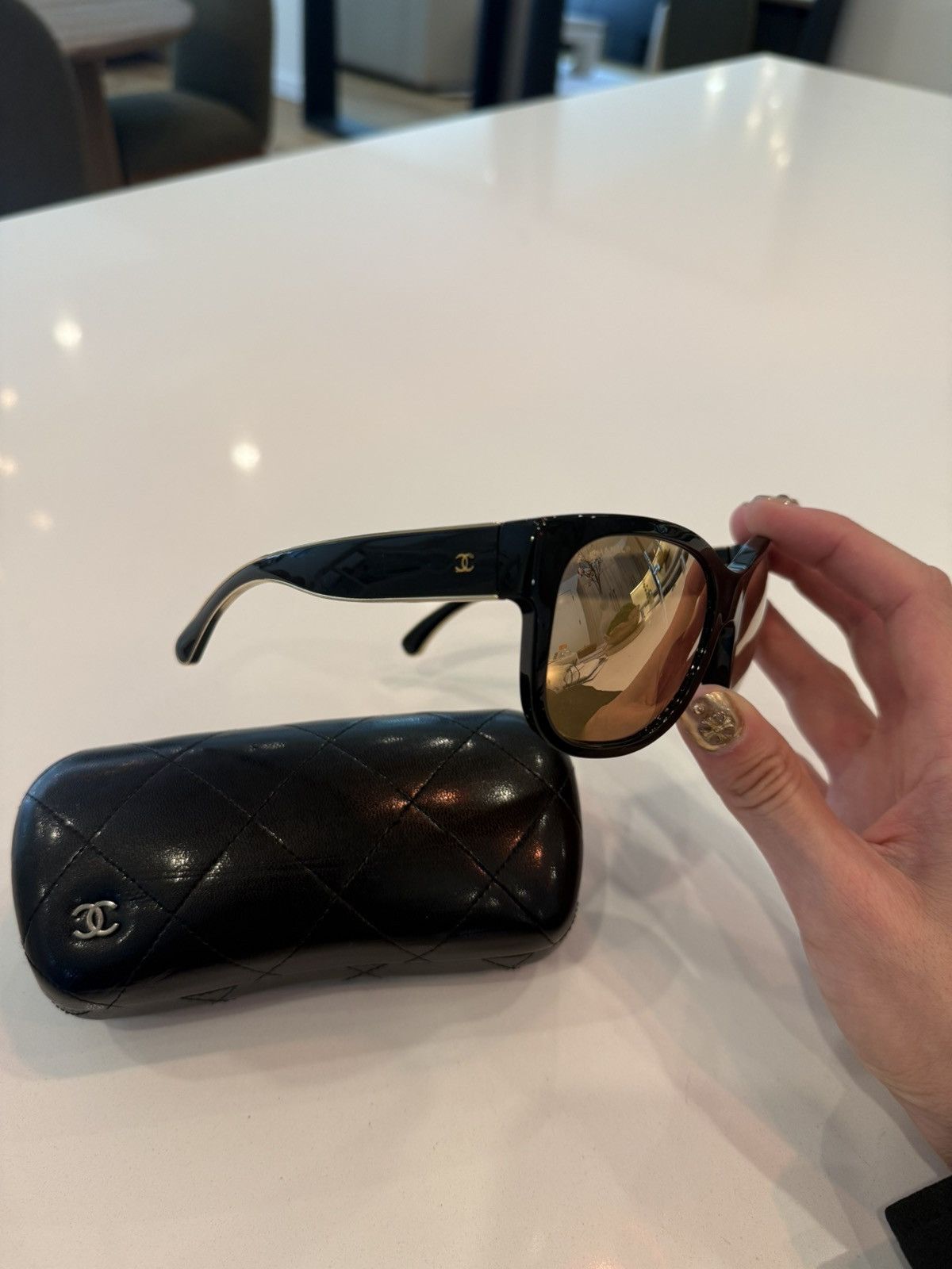 Chanel Limited edition 18k gold Lens Chanel Sunglasses Size ONE SIZE - 6 Thumbnail