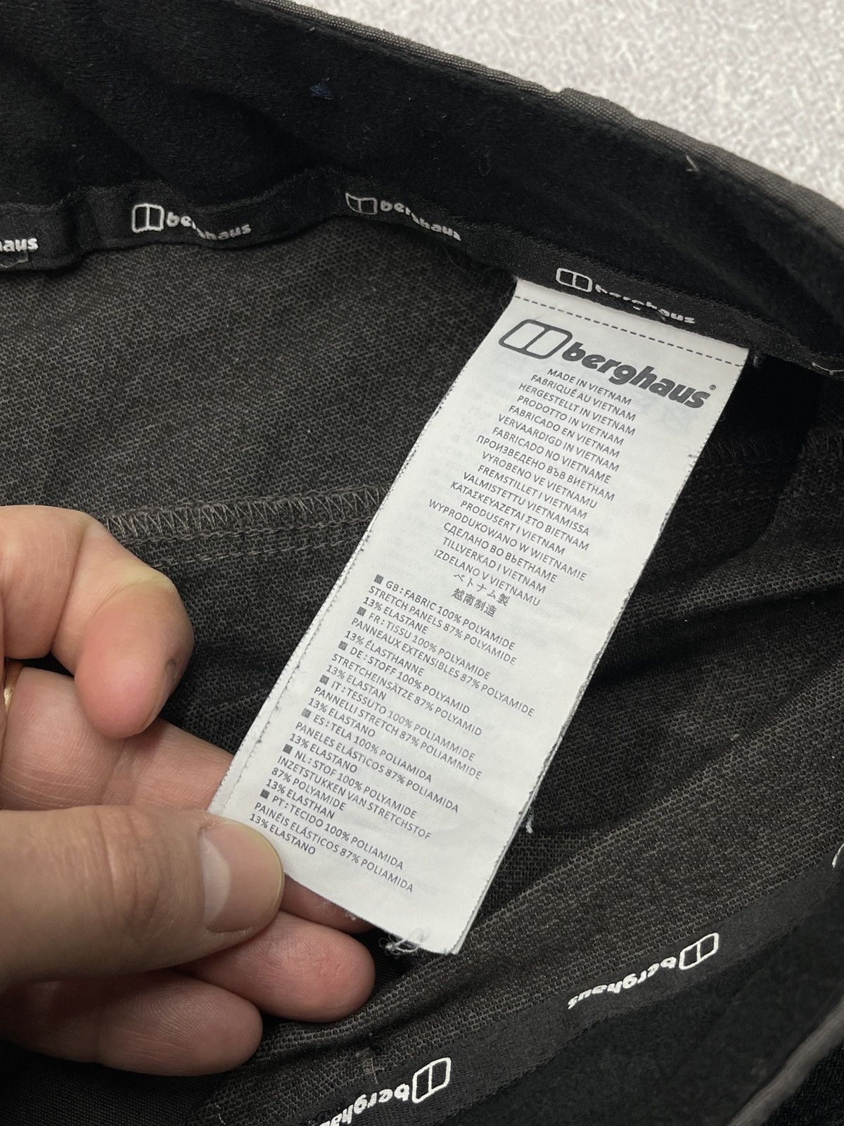 Berghaus Mens Berghaus Hiking Cargo Pants Outdoor Gorpcore Size US 34 / EU 50 - 12 Thumbnail