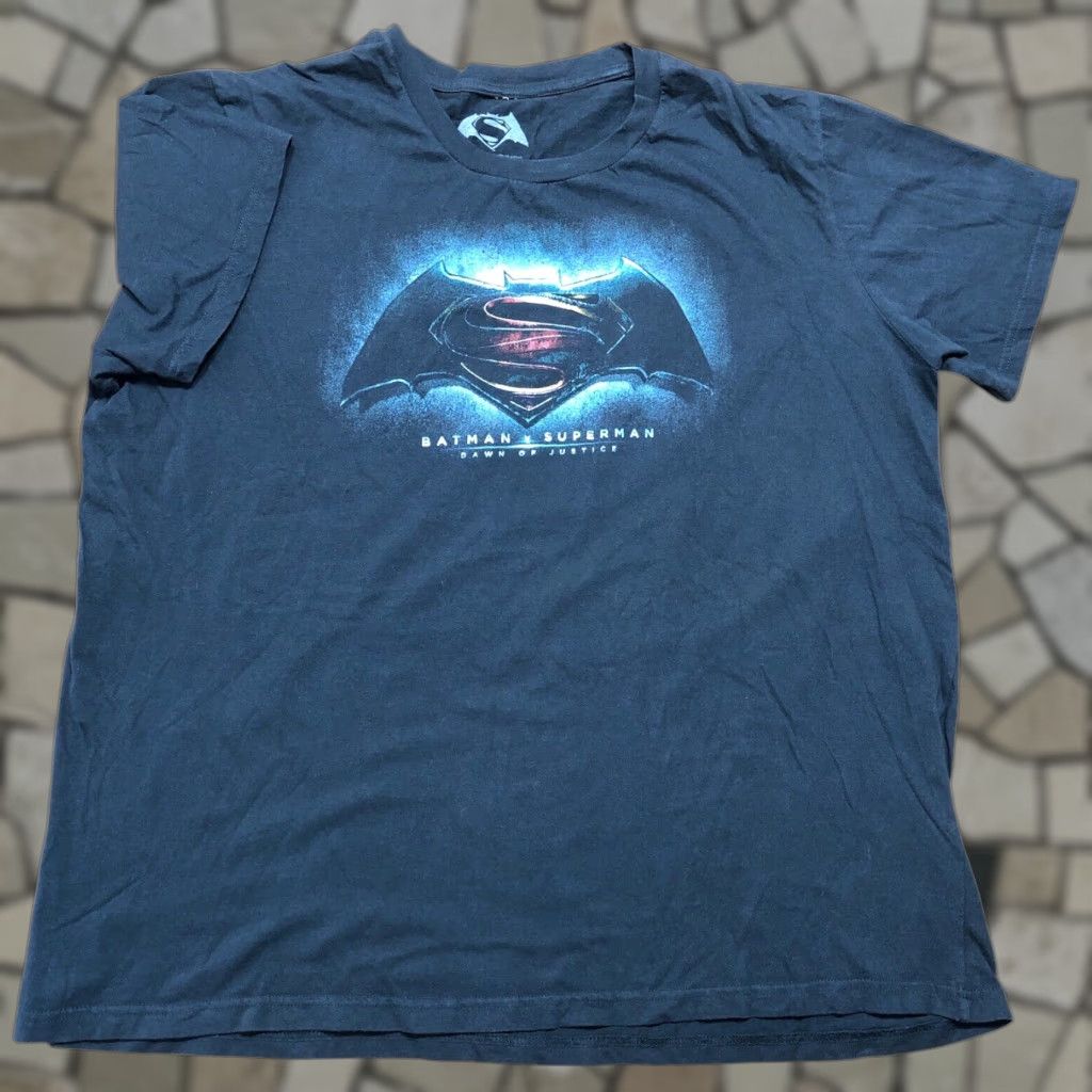 DC Comics VINTAGE Batman v Superman Dawn Of Justice Mens XL Black Tshirt DC Comics Superhero Movie Shirt Size US L / EU 52-54 / 3 - 1 Thumbnail