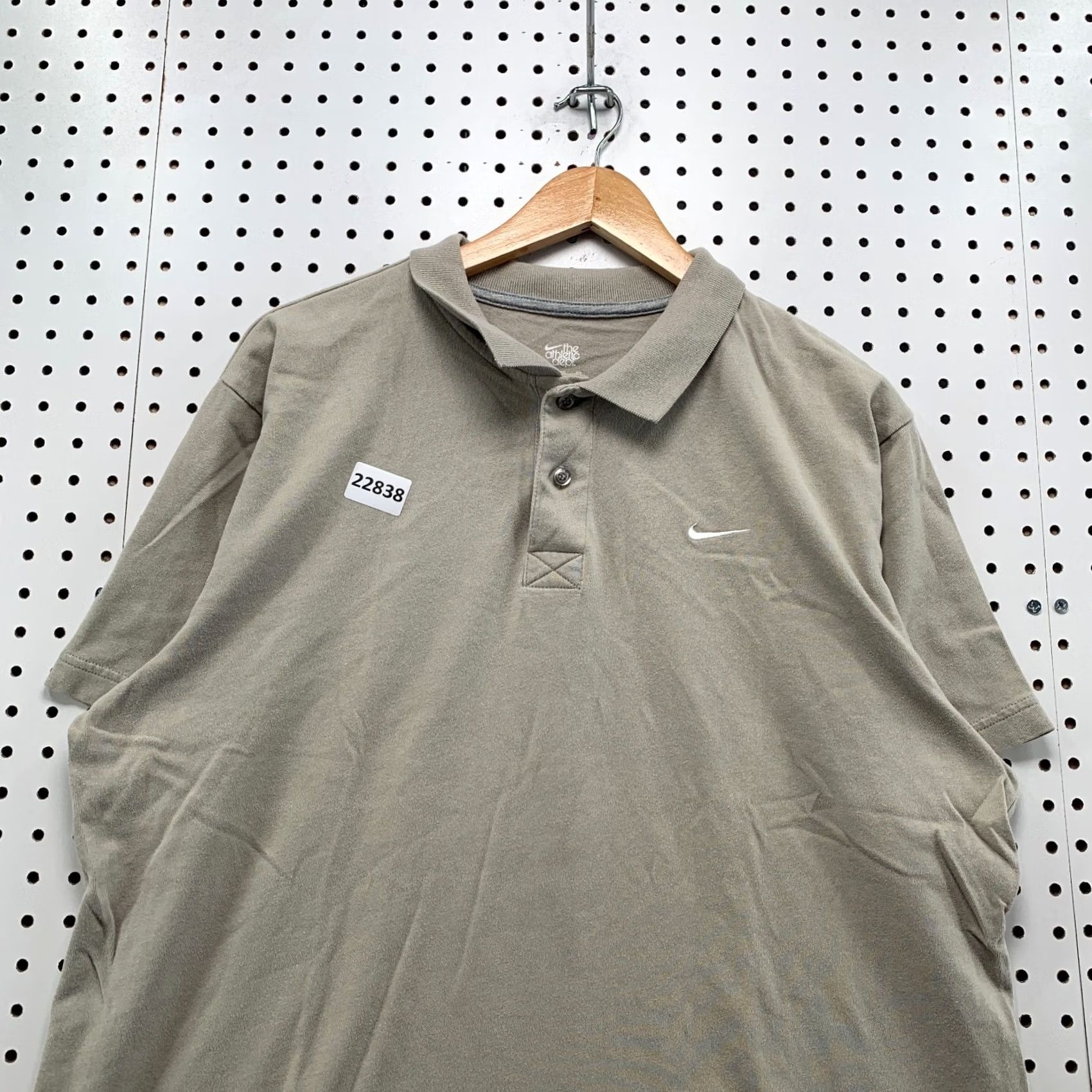 Nike VINTAGE Nike Polo Gray White Embroidered Swoosh Collared Mens XL Size US XL / EU 56 / 4 - 2 Thumbnail