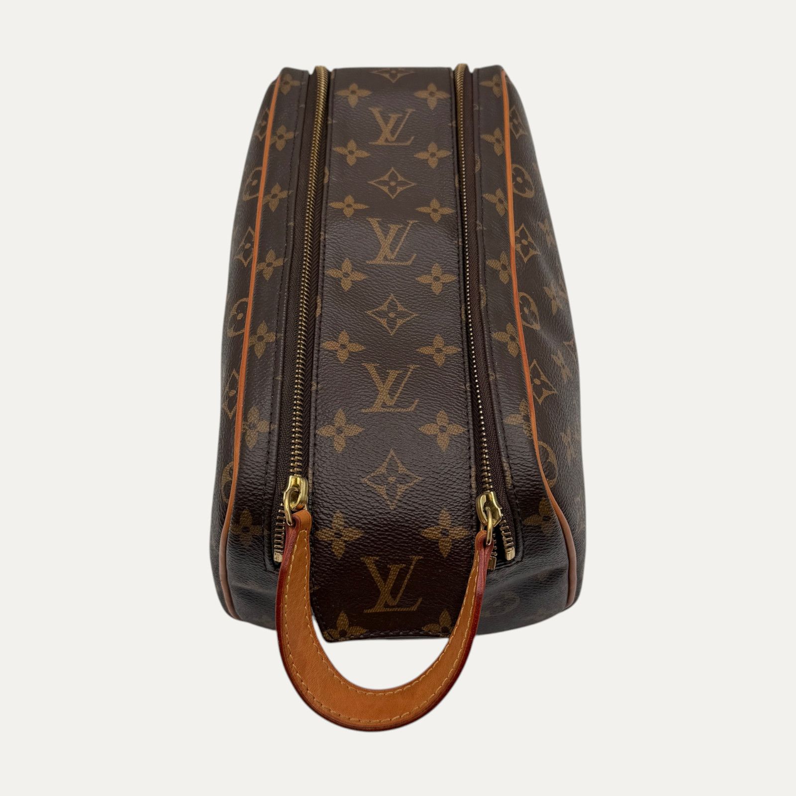 Louis Vuitton Louis Vuitton Dopp Kit Toiletry Pouch Size ONE SIZE - 4 Thumbnail