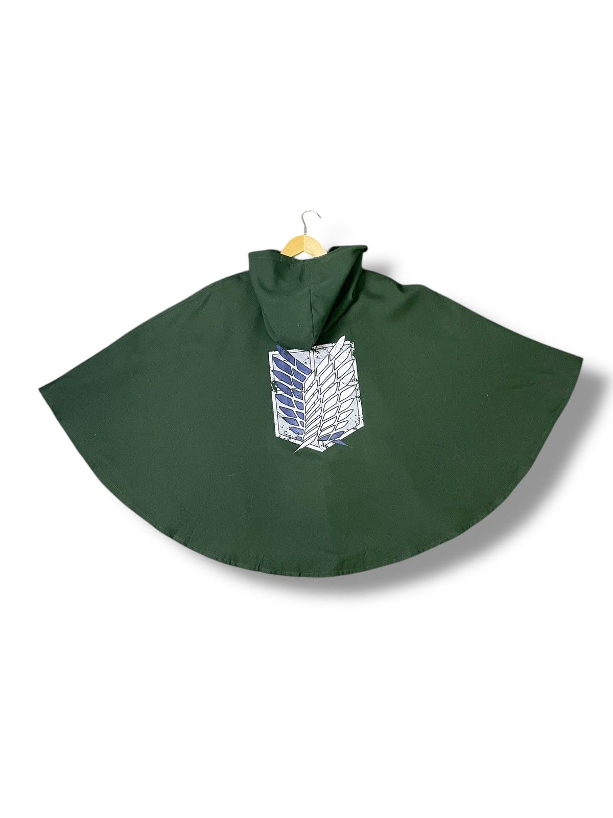 Japanese Brand × Universal Studios × Vintage Universal Studio x Attack Of Titan One Size Capes (50) Size US XL / EU 56 / 4 - 1 Thumbnail