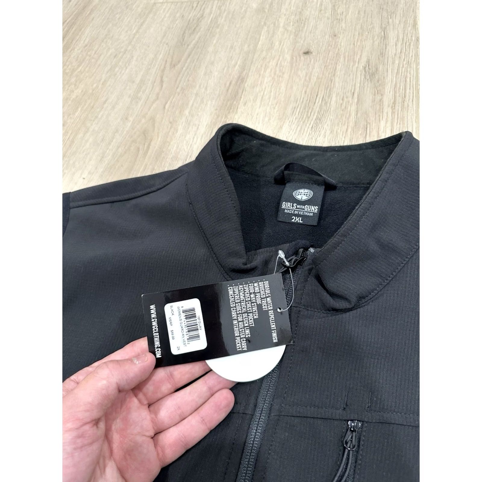 Vintage NWT Women's Girls with Guns Vest 2XL Black Jacket Vest Women's 2XL Black Zip Pockets Quick Dry Wind-Resistant Zippered Pockets Size XXL / US 16-18 / IT 52-54 - 6 Thumbnail