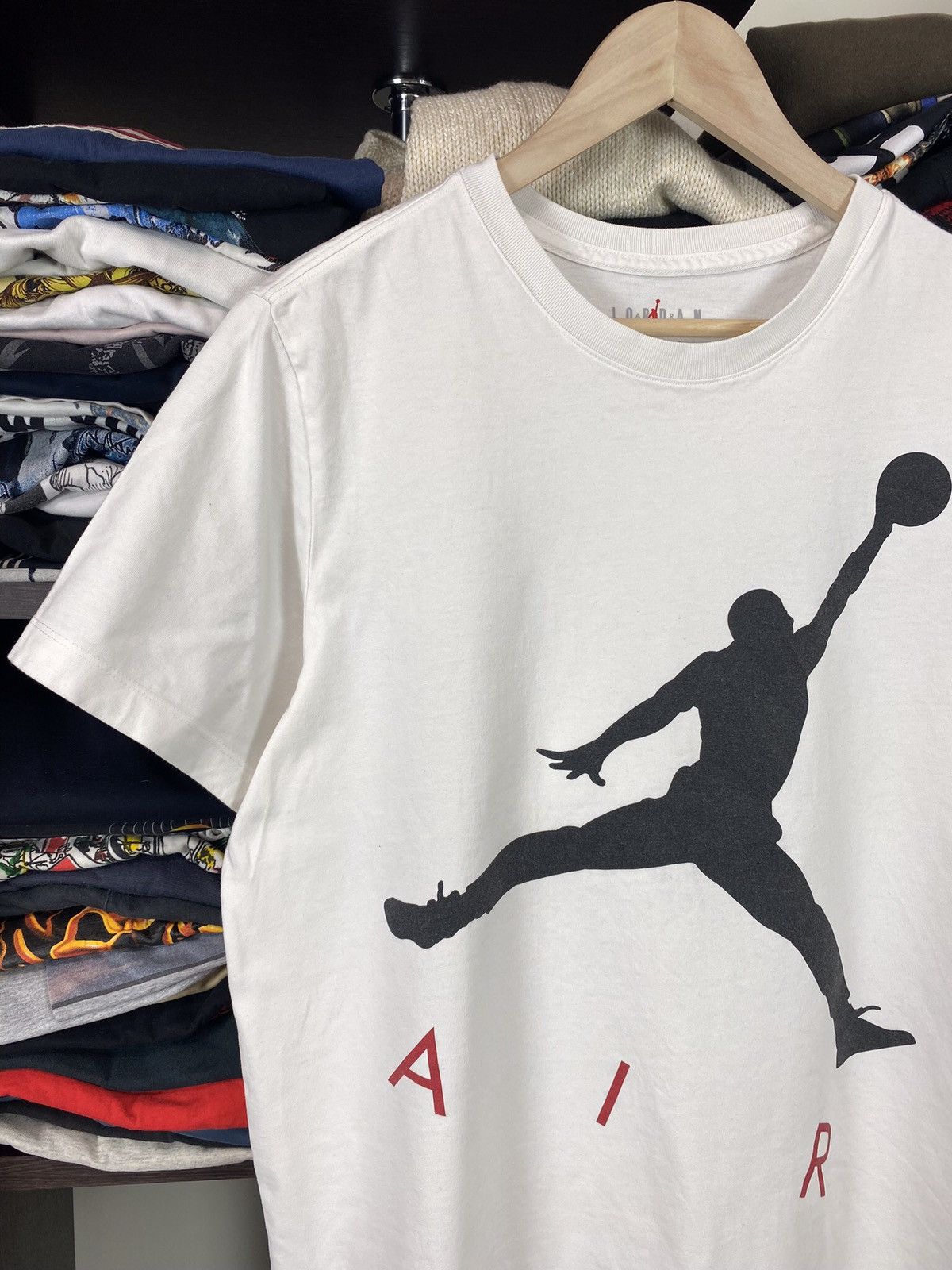 Nike × Vintage Vintage Nike Jordan Full Printed Tee White Size US L / EU 52-54 / 3 - 5 Thumbnail
