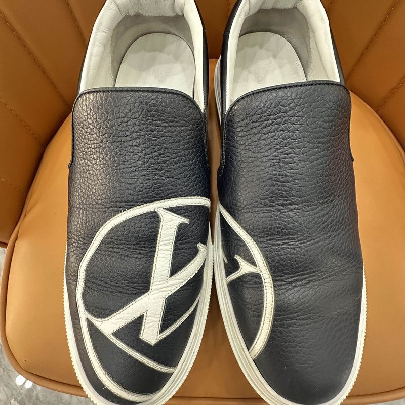Louis Vuitton Louis Vuitton Signature Logo Slip-On Shoes - Size US 9.5 / EU 42-43 - 1 Thumbnail