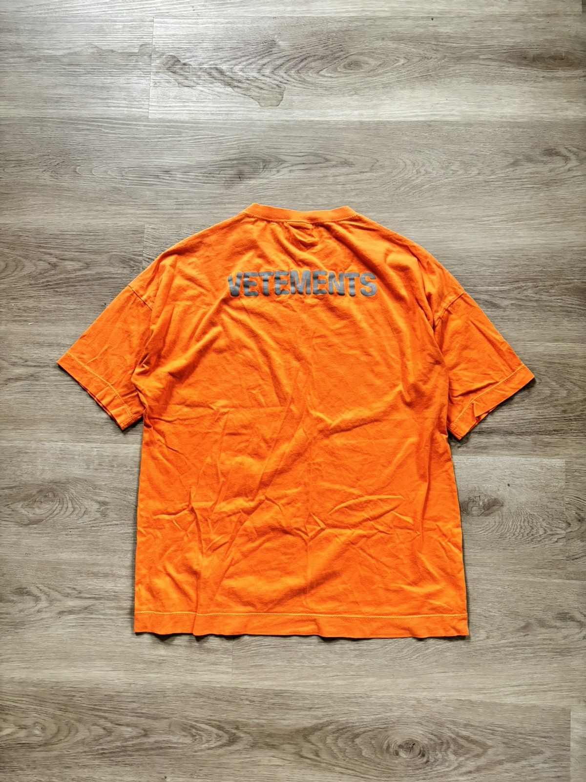 Vetements Vetements Staff Reflective T-Shirt Size US M / EU 48-50 / 2 - 11 Thumbnail