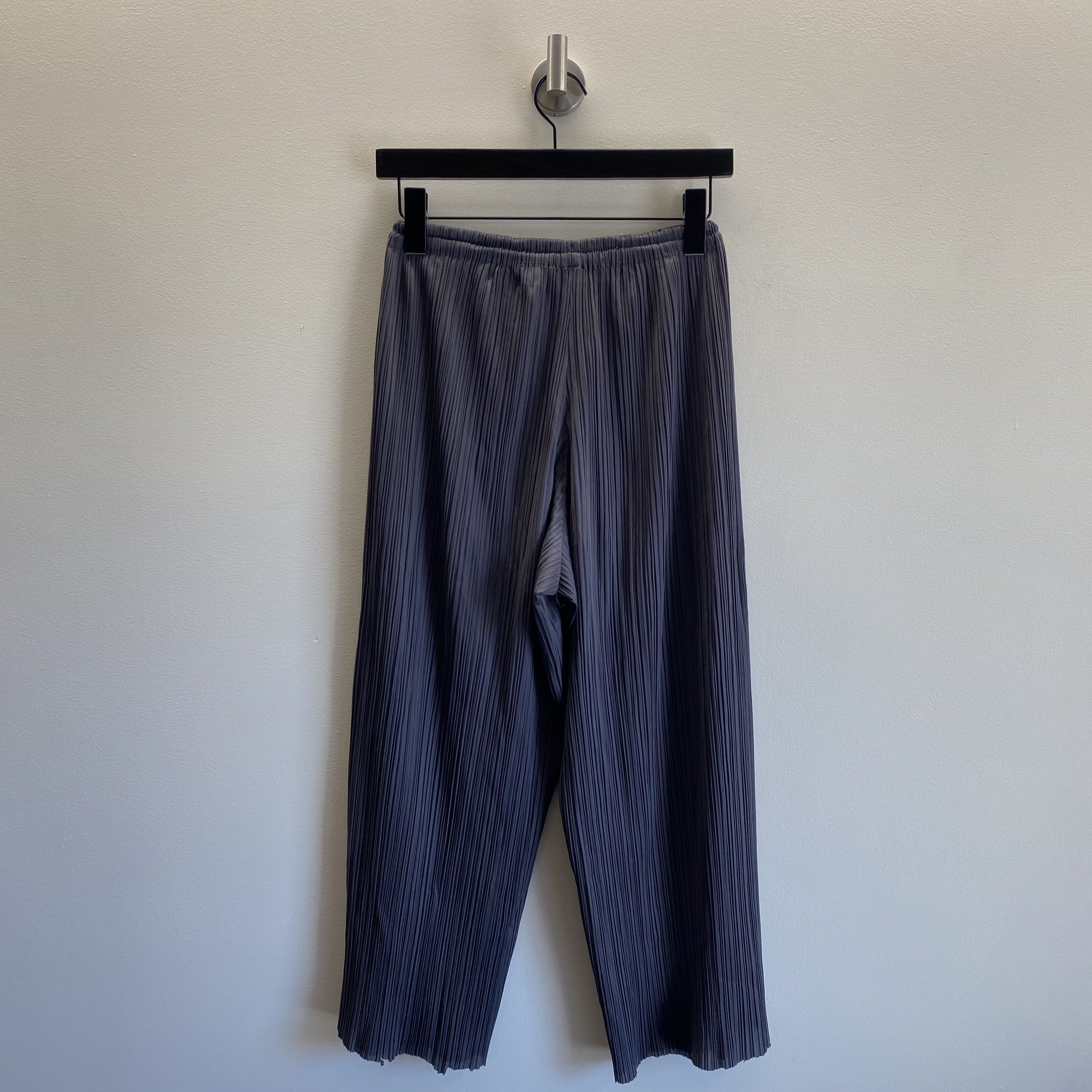 Issey Miyake Issey Miyake Grey Pleats Please Cut Off Caprese Size 24" / US 00 / IT 34 - 2 Thumbnail