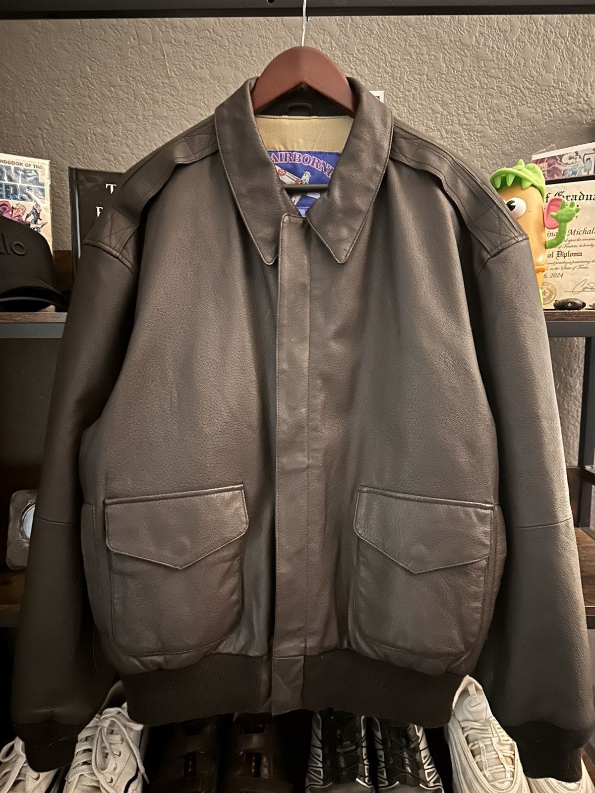 Vintage Vintage Airborne Pilot Leather Jacket Size US L / EU 52-54 / 3 - 1 Thumbnail
