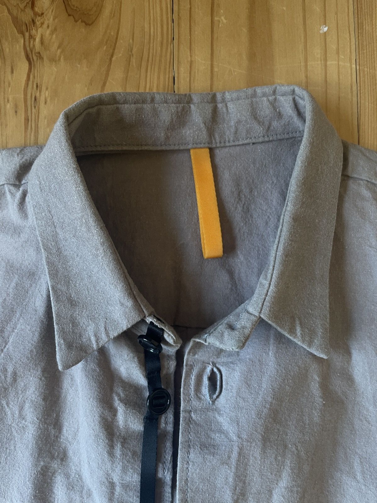 MAN-TLE Man-tle R3S1 wax short sleeve Size US M / EU 48-50 / 2 - 7 Thumbnail