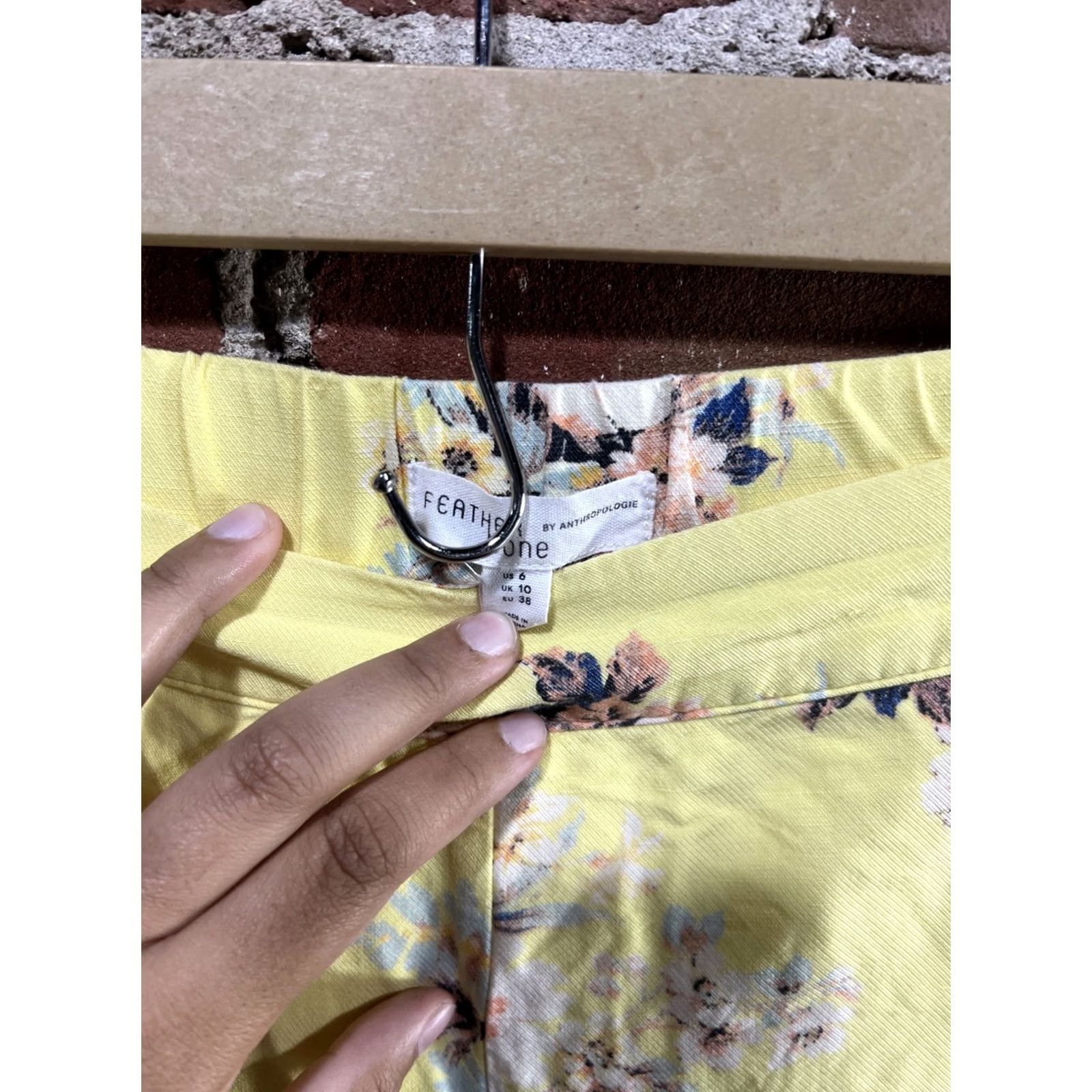 Anthropologie Anthropologie Women Pants Floral Yellow Wide-Leg 6 Size 28" / US 6 / IT 42 - 2 Thumbnail