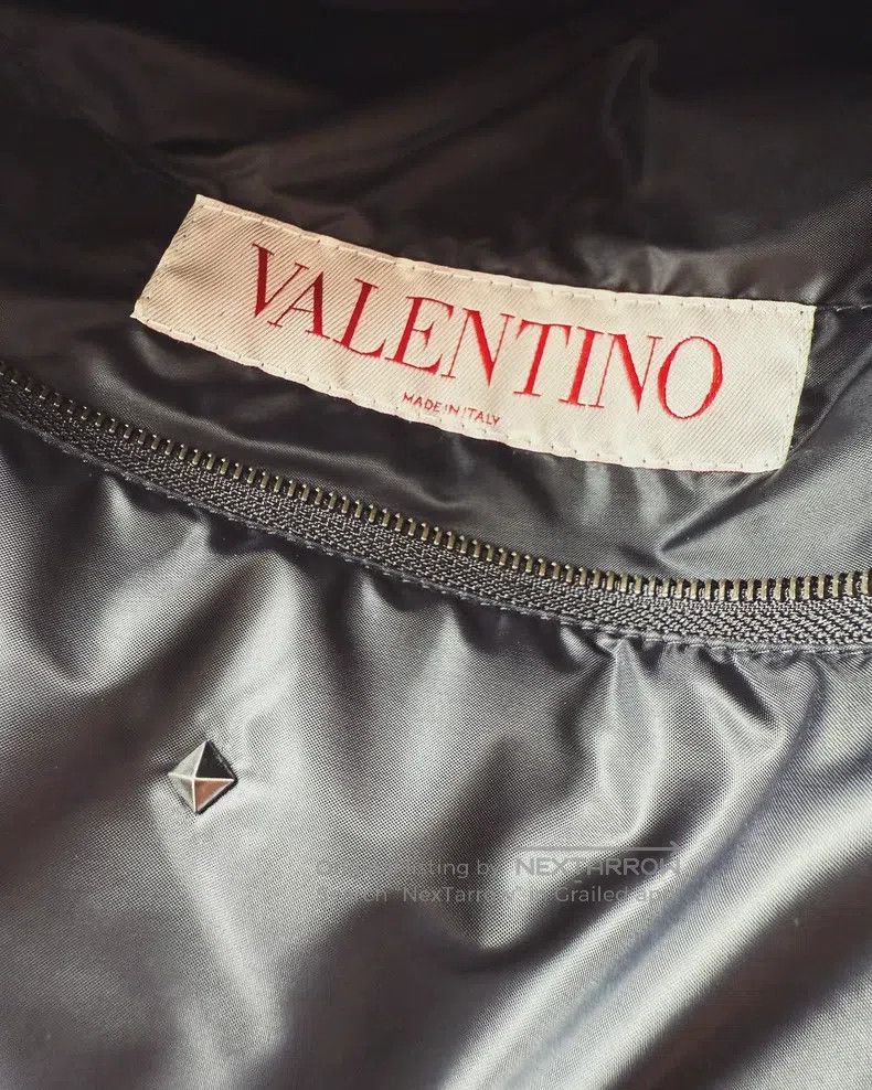 Valentino Valentino Reversible silhouette goose down jacket Size US M / EU 48-50 / 2 - 7 Thumbnail