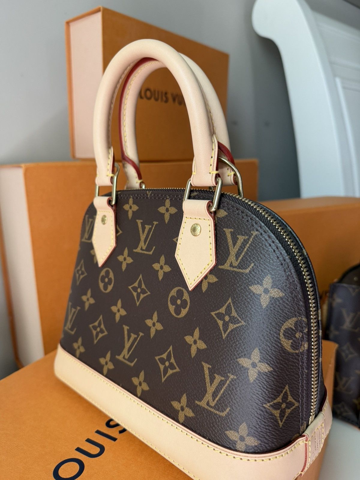 Louis Vuitton Louis Vuitton ALMA BB on SALE Size ONE SIZE - 3 Thumbnail