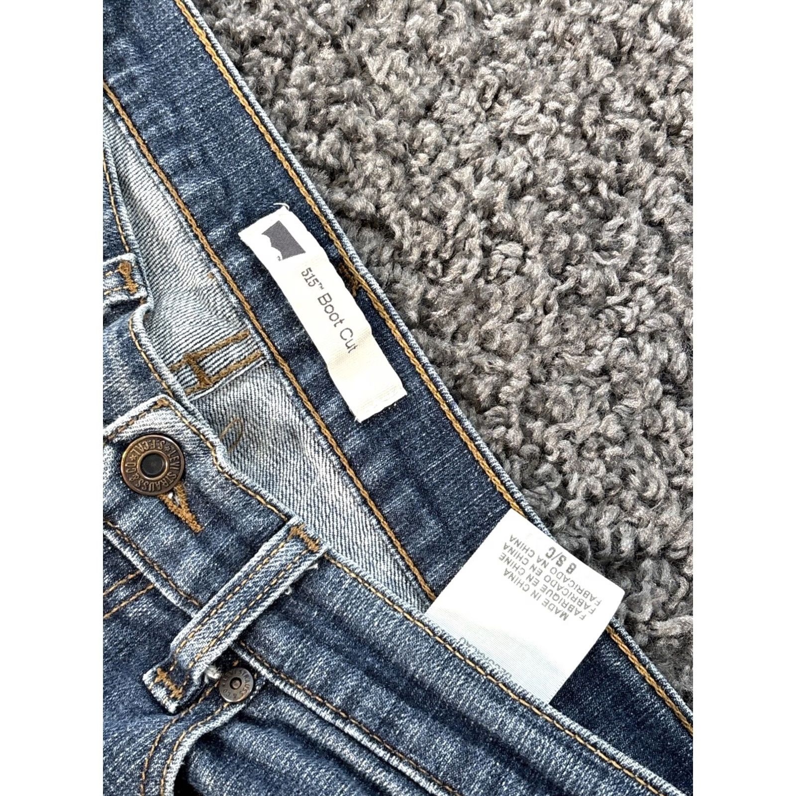 Levi's VINTAGE Levis 515 Boot Cut Jeans Mid Rise Y2K Light Wash Womens 30x28 Size 30" / US 8 / IT 44 - 6 Thumbnail