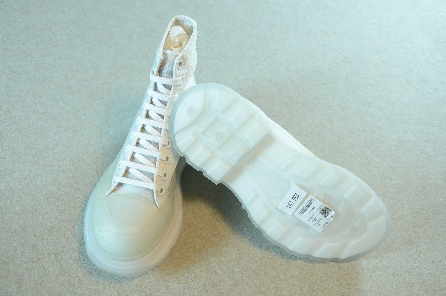 Alexander McQueen Alexander McQueen Tread Slick platform casual boot 41.5 Size US 8.5 / EU 41-42 - 7 Thumbnail