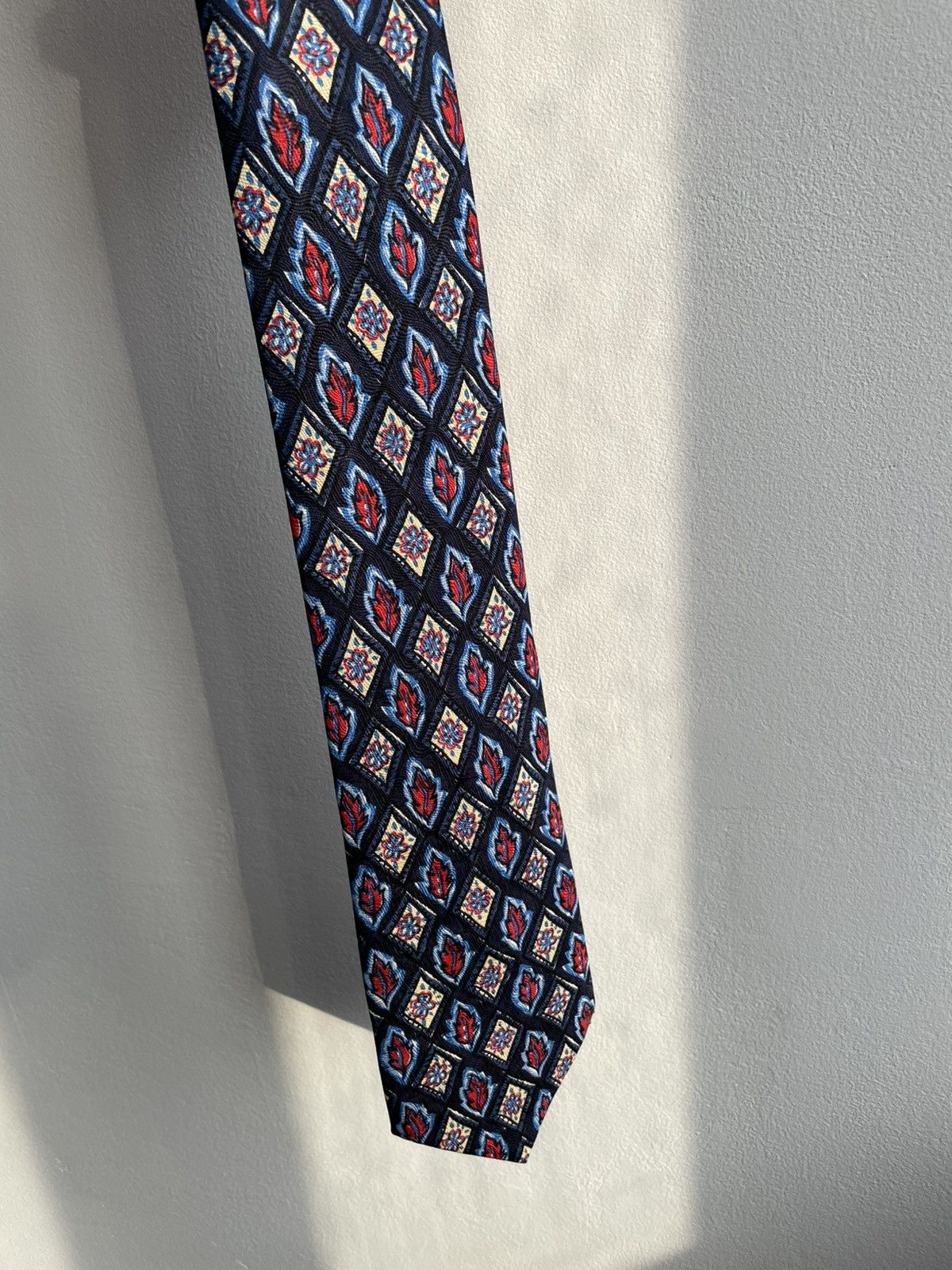 Yves Saint Laurent Yves Saint Laurent YSL Silk Tie Multicolor Geometric Print Size ONE SIZE - 17 Thumbnail