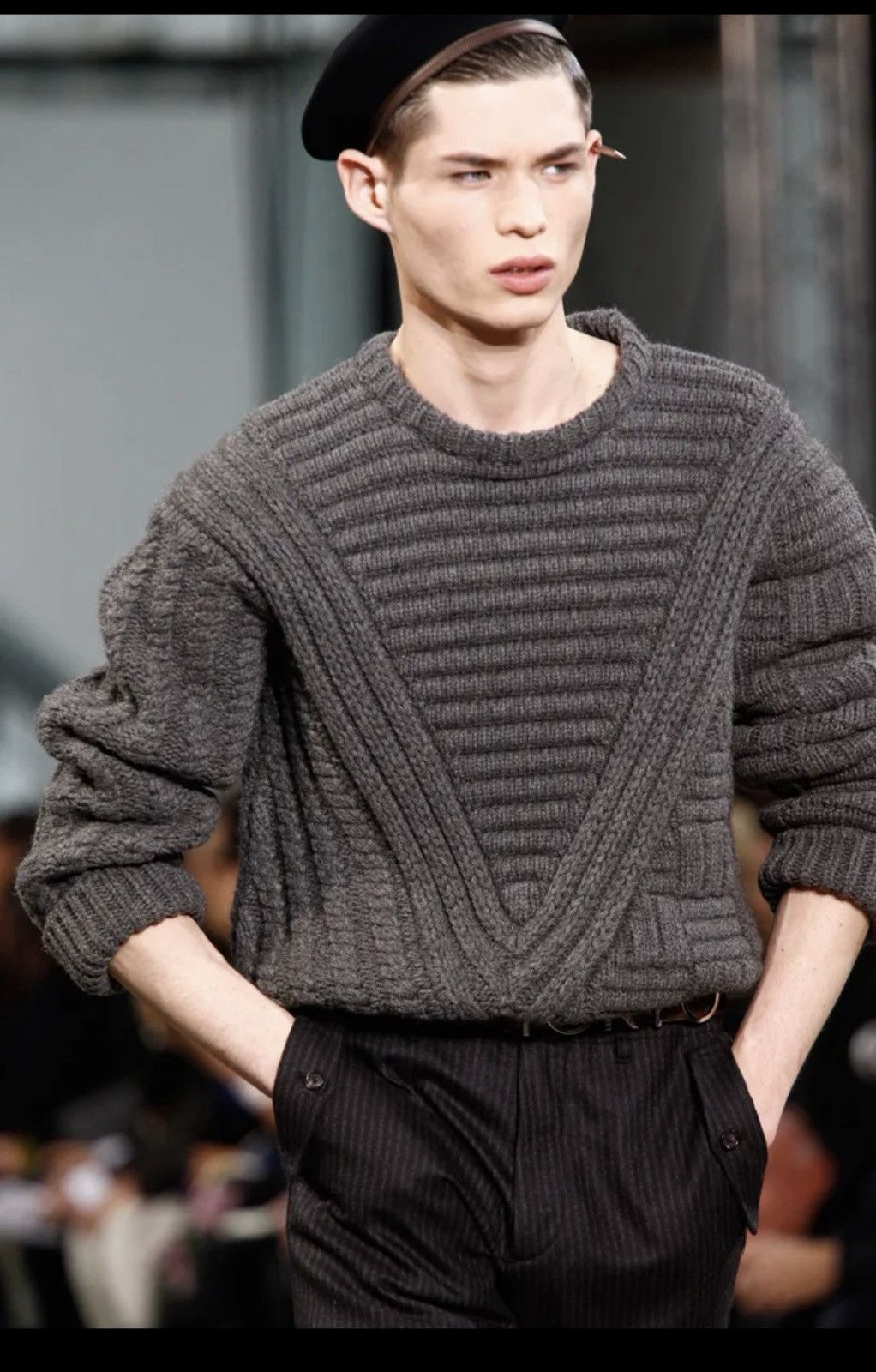 Louis Vuitton LV camel hair knit Size US L / EU 52-54 / 3 - 1 Thumbnail