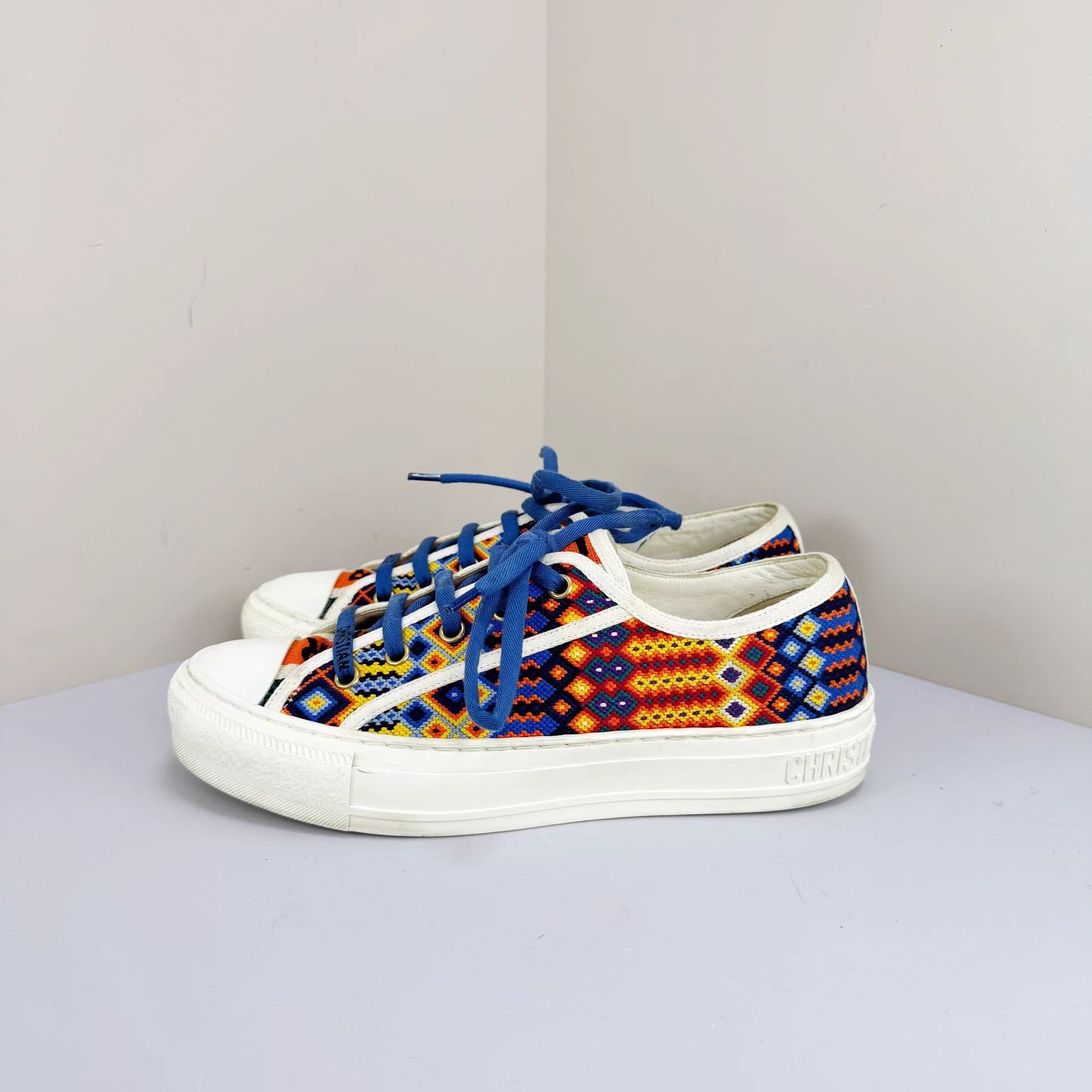 Dior Dior Embroidered Logo Casual Sneakers EUR 37 Size US 6 / IT 36 - 1 Thumbnail
