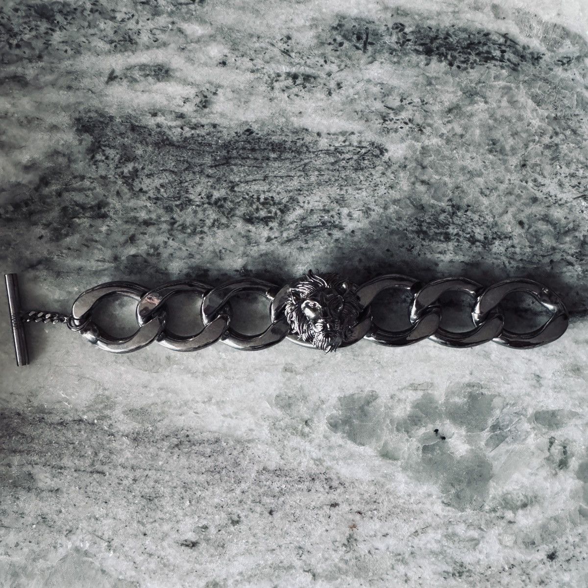 Versace × Versus Versace Versus Versace Gunmetal Lion Chain 