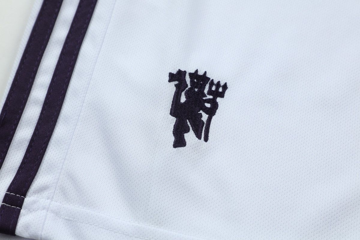 Other 25/26Manchester United football jerseys Size US M / EU 48-50 / 2 - 7 Thumbnail