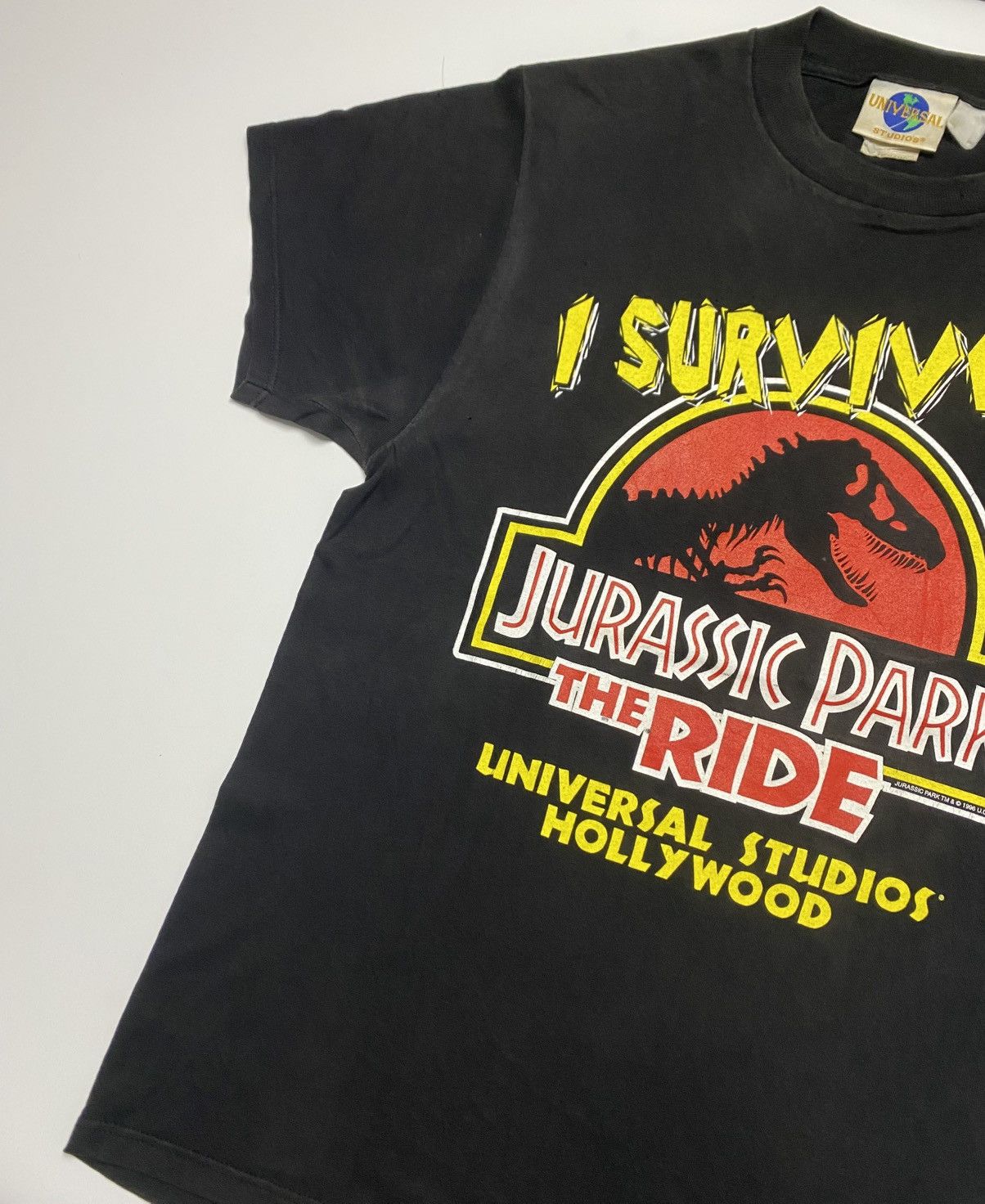 Universal Studios True Vintage 90s OG Jurassic Park (the Ride) Movie tee Size US L / EU 52-54 / 3 - 2 Thumbnail