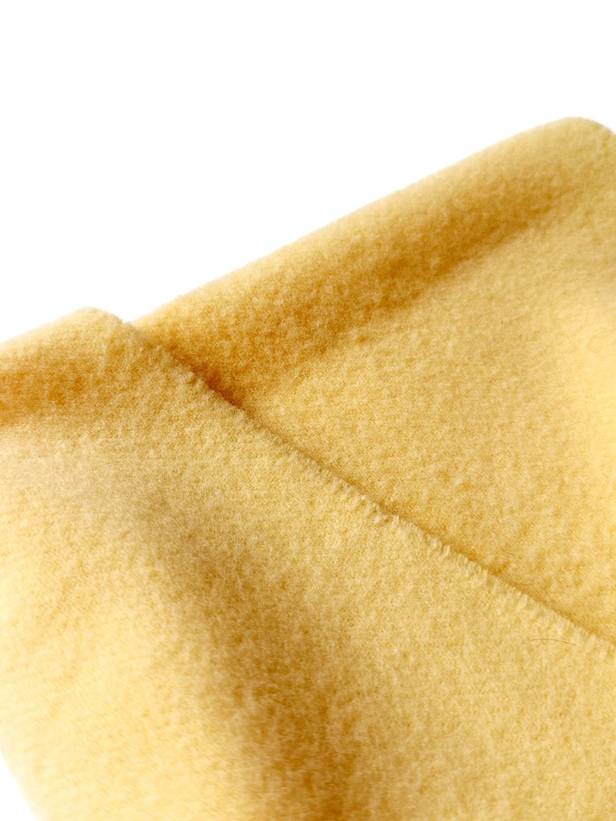 Lanvin Lanvin Classic Plain Wool Vintage Yellow Scarf Small Logo Size ONE SIZE - 9 Thumbnail