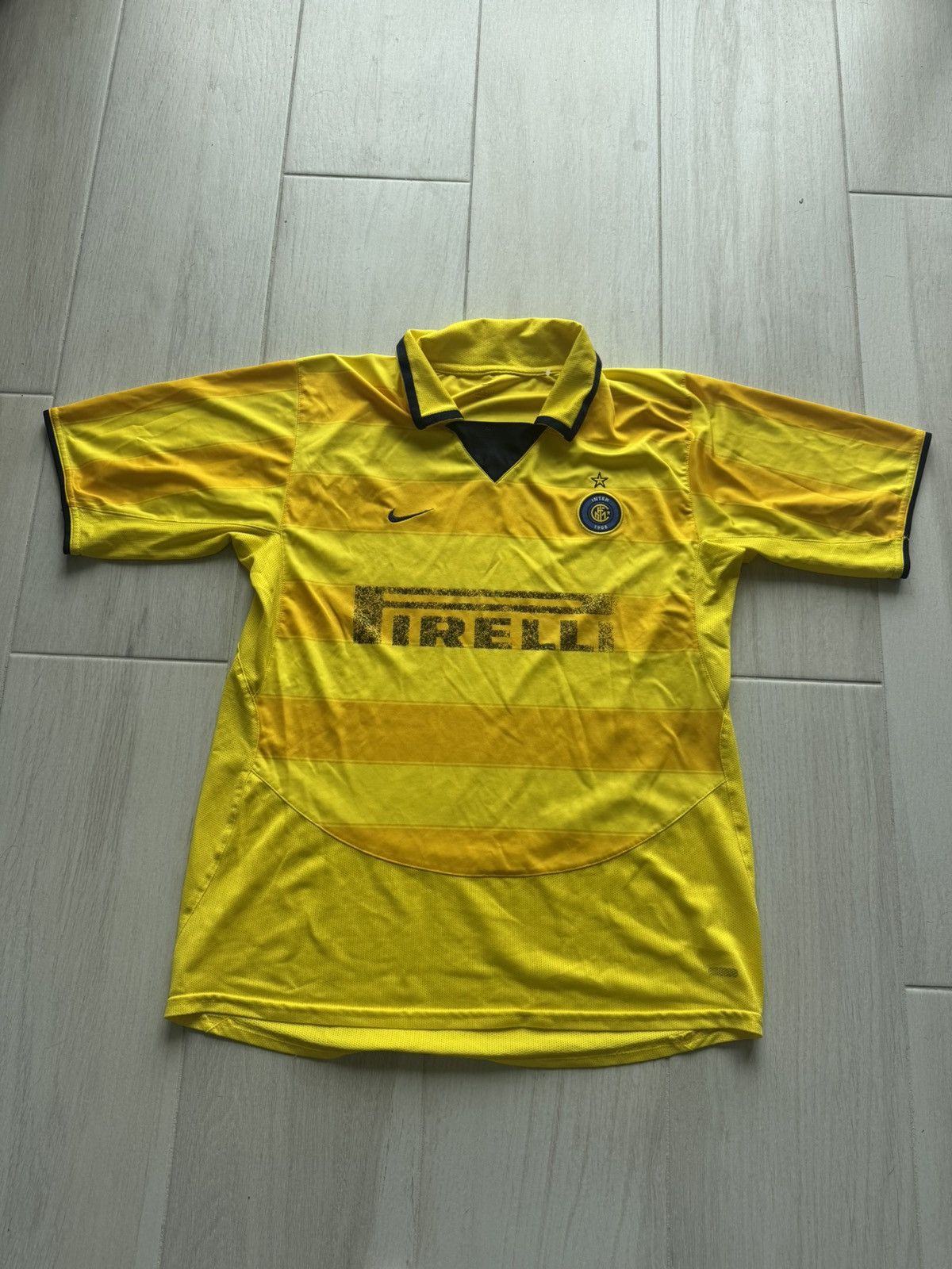 Other Inter Milan Third football Nike Yellow Maglia Jersey L Size US L / EU 52-54 / 3 - 2 Thumbnail