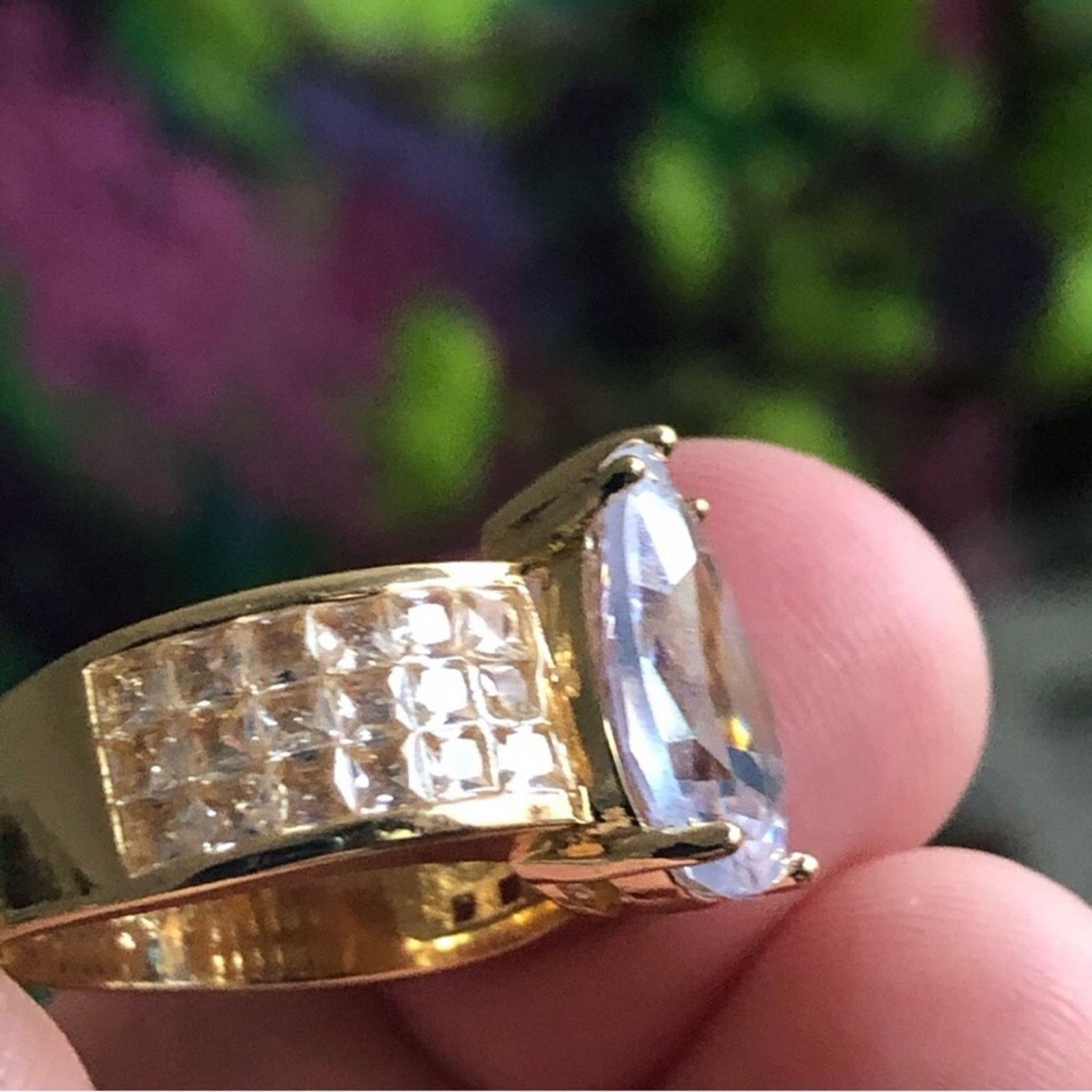 Jewelry Women’s teardrop cubic zirconia 18kt gold ring 7 NIB Size ONE SIZE - 6 Thumbnail