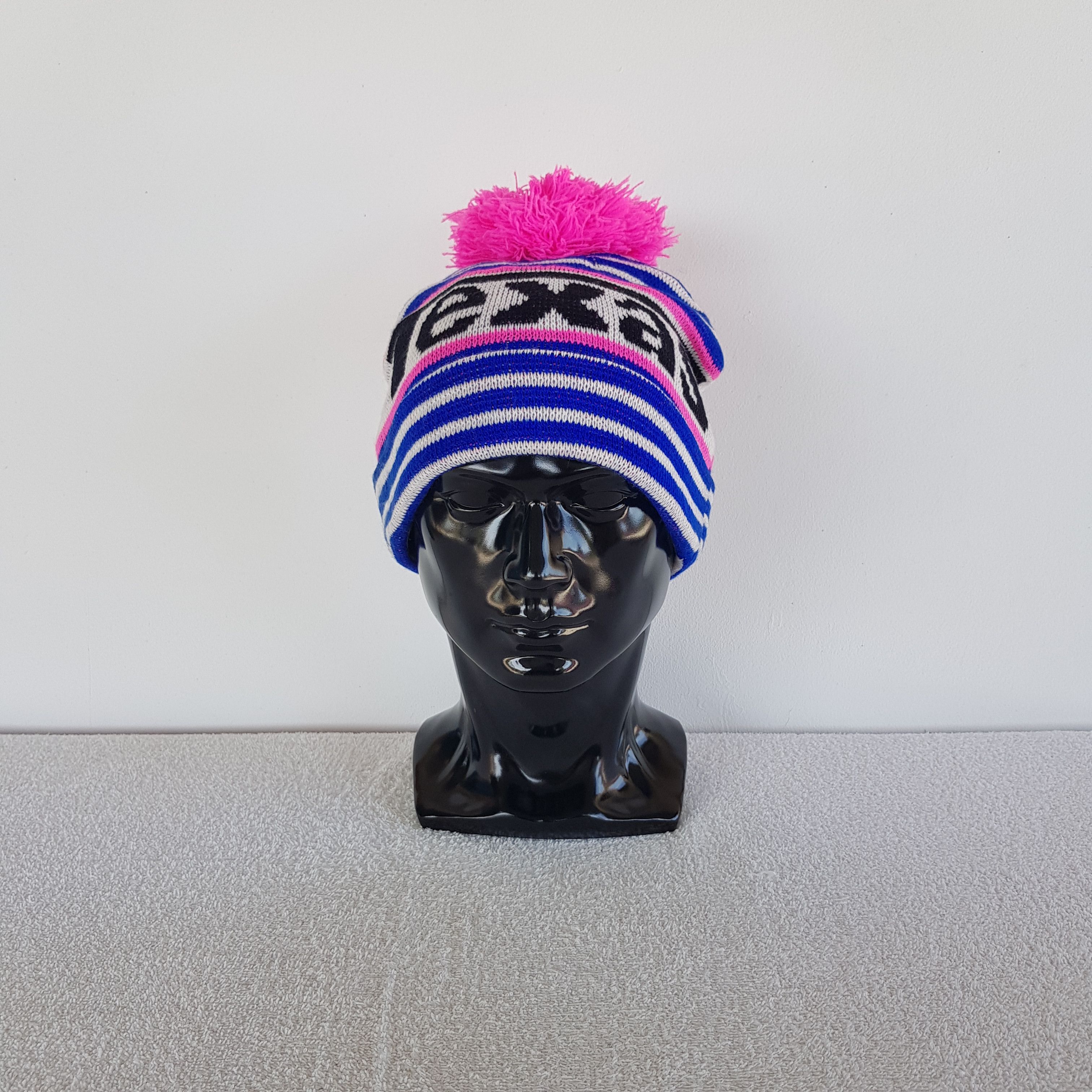 Japanese Brand NWT Vintage Texas Cute Beanie Pom Pom Snow Caps Ski Hats. Size ONE SIZE - 2 Thumbnail