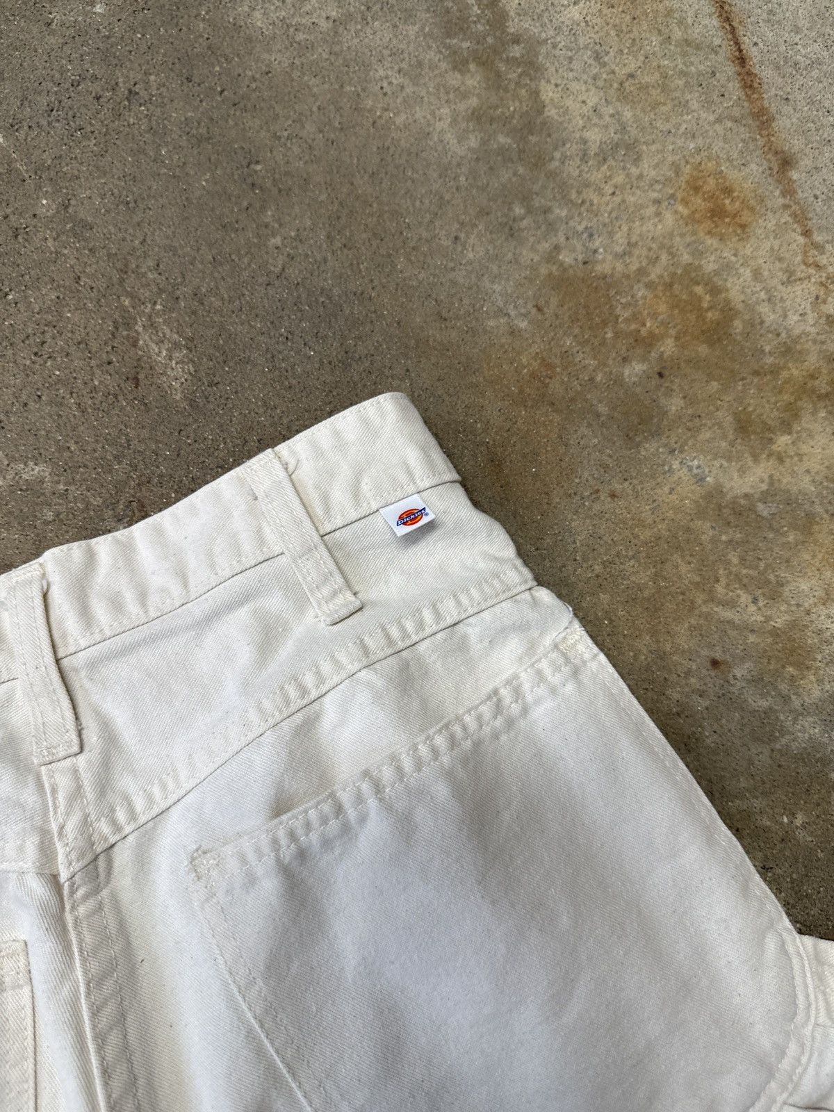 Vintage VINTAGE 80s DICKIES WHITE PAINTER CANVAS CARPENTER PANTS Size US 26 / EU 42 - 14 Thumbnail