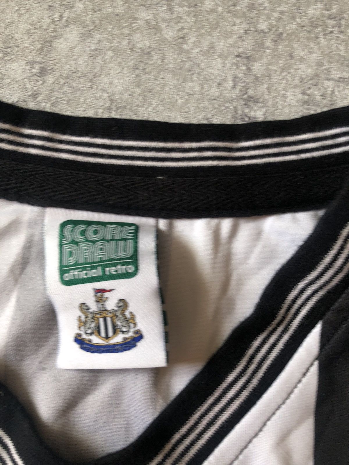 Vintage SCORE DRAW 1985/87 NEWCASTLE UNITED REPLICA JERSEY Size US XXL / EU 58 / 5 - 4 Thumbnail