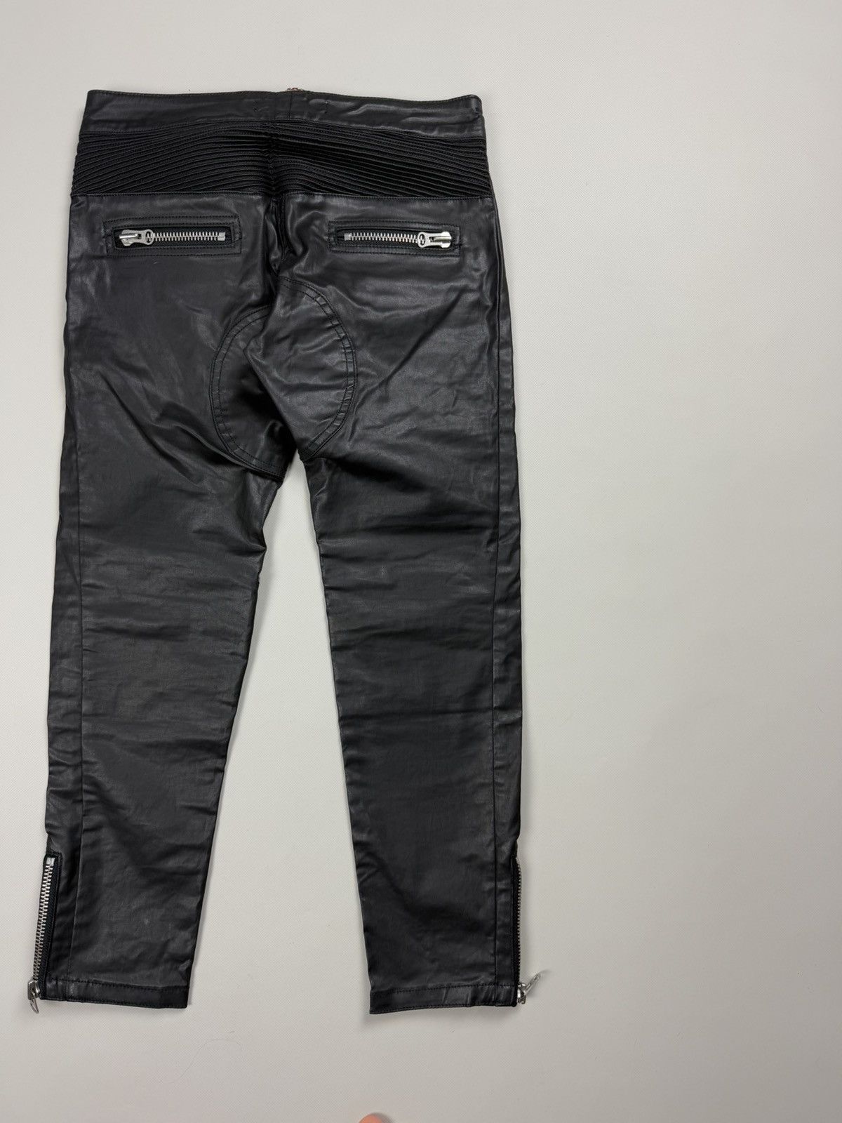 Isabel Marant Isabel Marant Pour H&M Coated Denim Biker Cropped Jeans Size 27" / US 4 / IT 40 - 19 Thumbnail