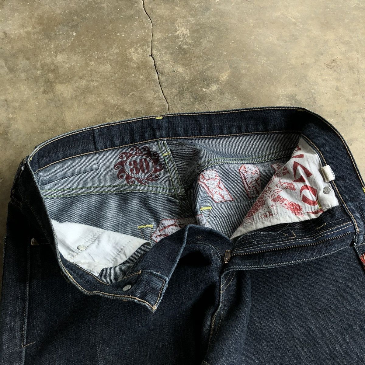 Karakuri Tamashii 2000s Sugoi Tatto Embroidery Dragon Tiger Denim Jeans Size US 29 - 14 Thumbnail