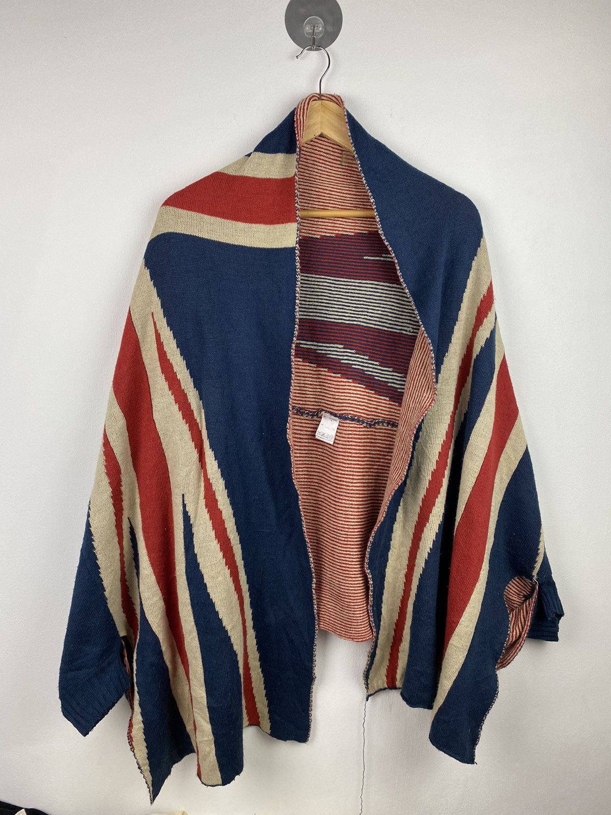 If Six Was Nine UK Flag Knitted Cloaks Size US M / EU 48-50 / 2 - 1 Thumbnail