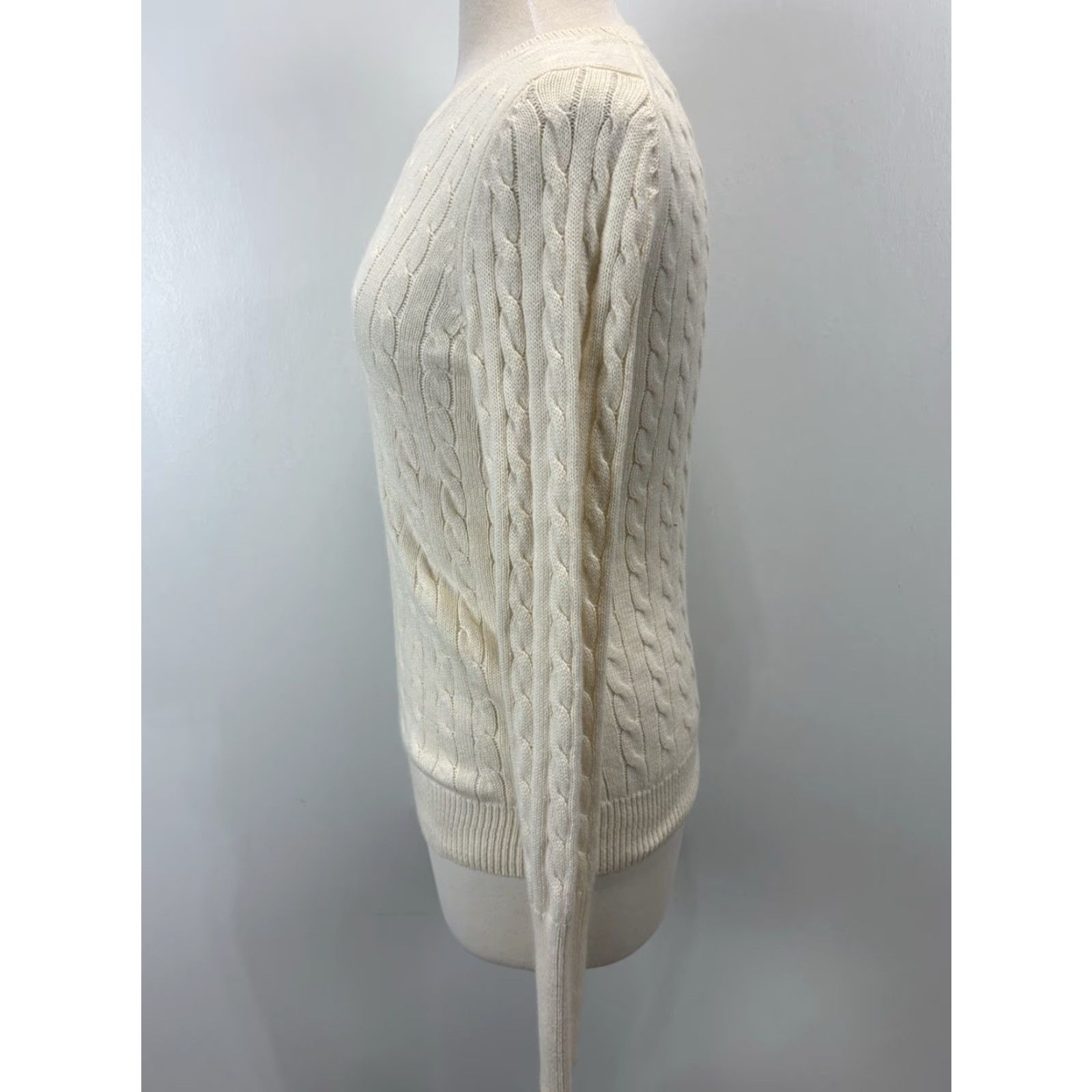 Gap VINTAGE Gap Cableknit Sweater Women’s L Angora Blend Ivory 90s Crew Neck Size L / US 10 / IT 46 - 2 Thumbnail