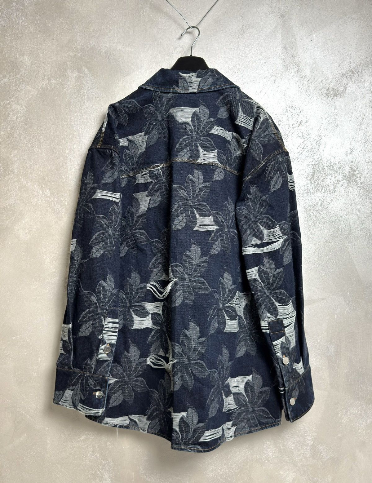 Gucci Gucci Blue Denim Shirt Jacket Floral Pattern Size US M / EU 48-50 / 2 - 16 Thumbnail