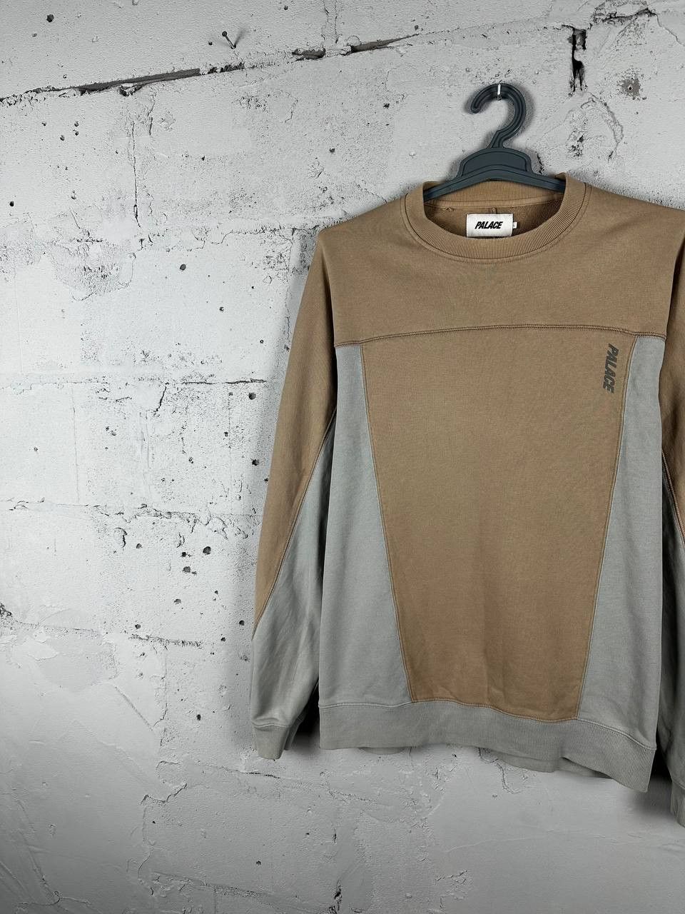 Palace Palace Reflective Logo Panel Sweatshirt Size L Size US L / EU 52-54 / 3 - 3 Thumbnail