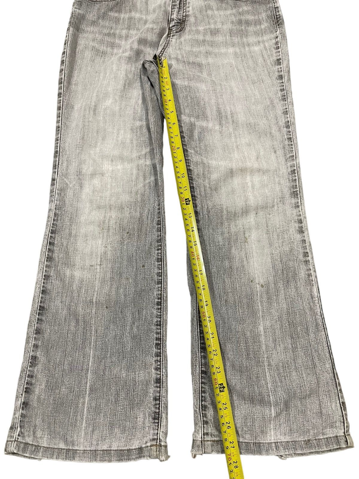 Who Decides War Vintage Japanese Brand Faded Wash Style Flare Jeans Size US 31 - 11 Thumbnail