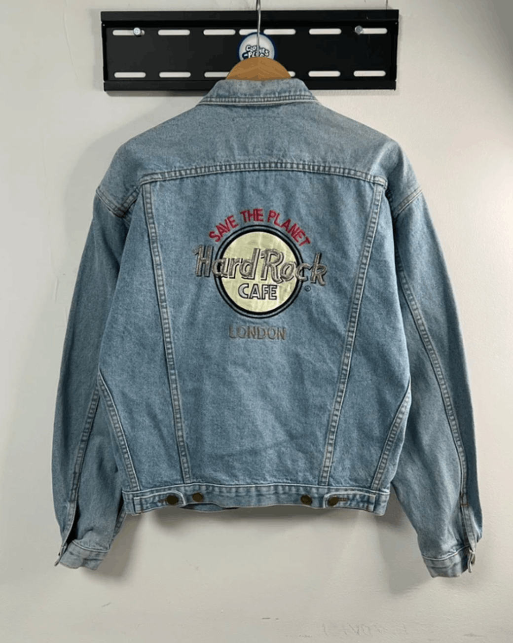 Hard Rock Cafe Vintage Hard Rock Cafe London denim jacket Size US S / EU 44-46 / 1 - 2 Thumbnail