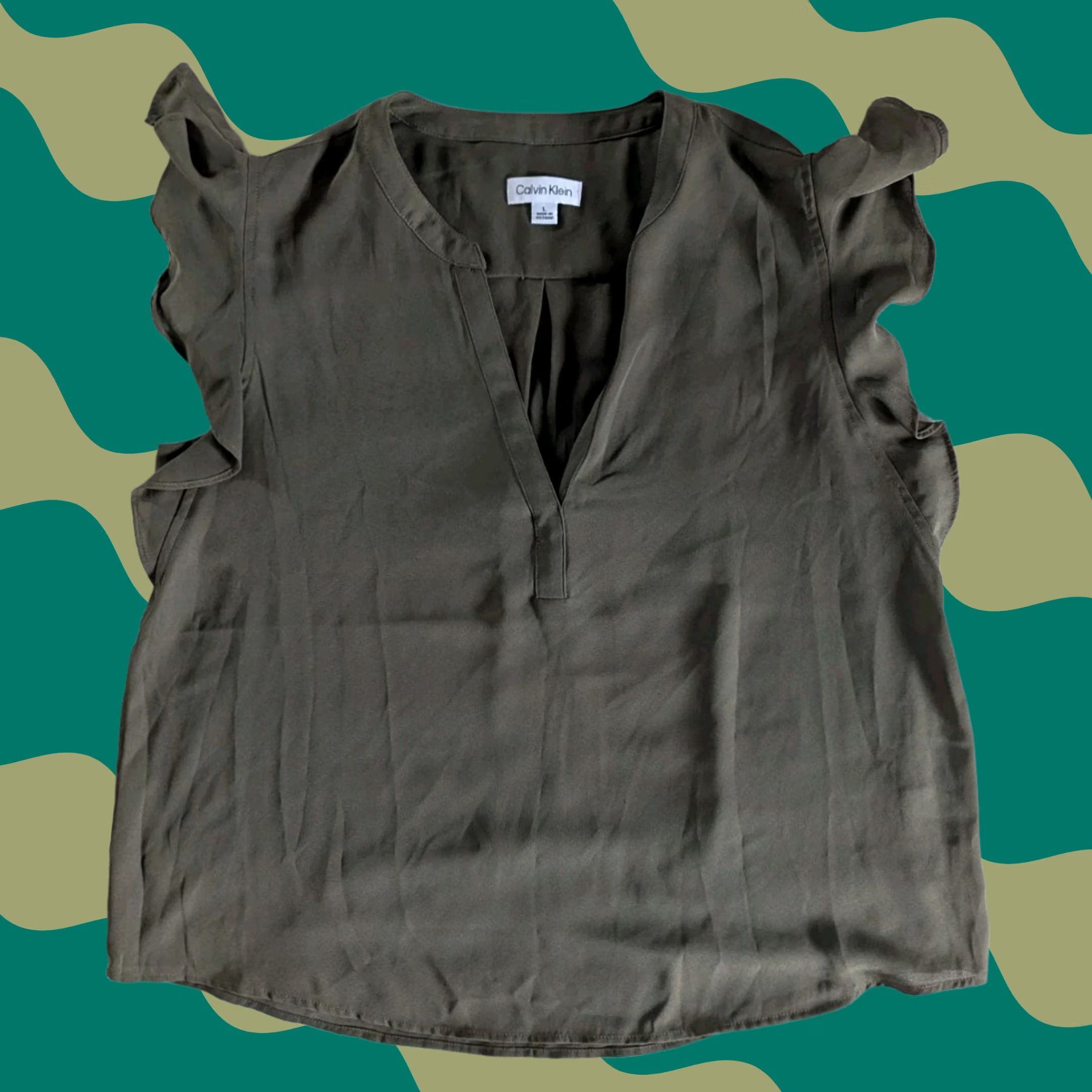 Olive Calvin Klein Blouse Women's L Sleeveless V-Neck Olive Green Flutter Sleeve Ruffle Office Casual Oliv e? Size L / US 10 / IT 46 - 1 Thumbnail