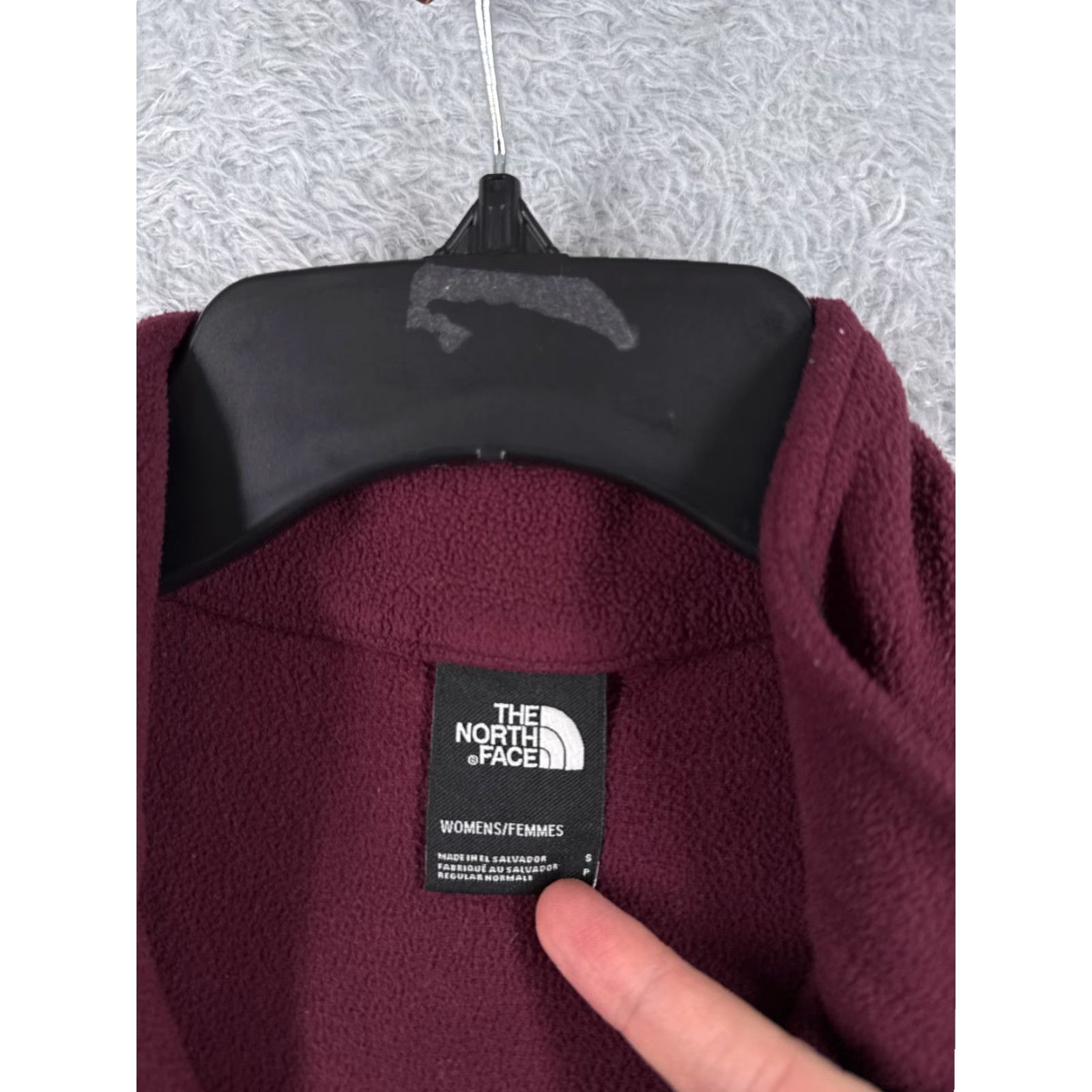 The North Face VINTAGE The North Face Sweater Womens Small Red 1/4 Zip Pullover Polyester Fleece Mock Size S / US 4 / IT 40 - 6 Thumbnail