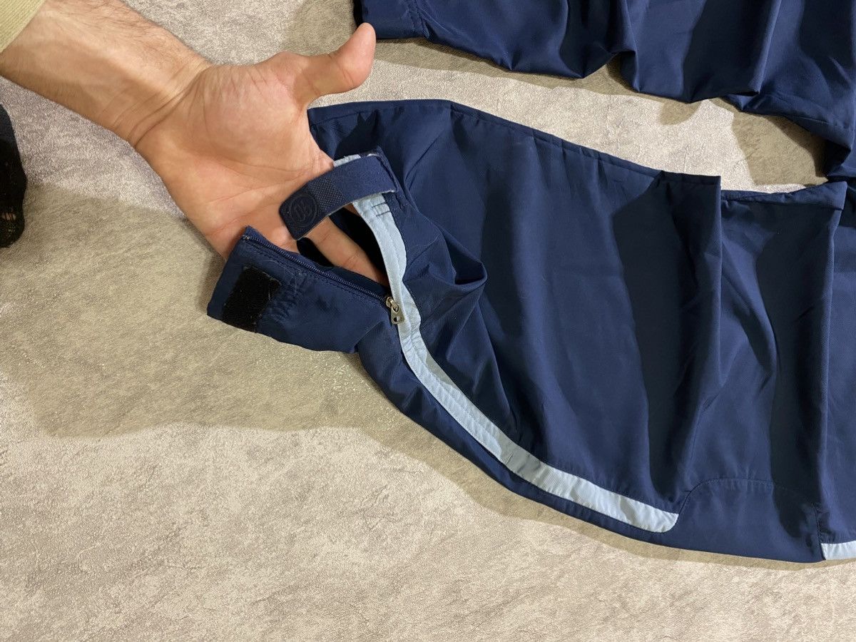 Nike Vintage Nike Navy Blue Track Pants “90” Logo Size US 36 / EU 52 - 9 Thumbnail