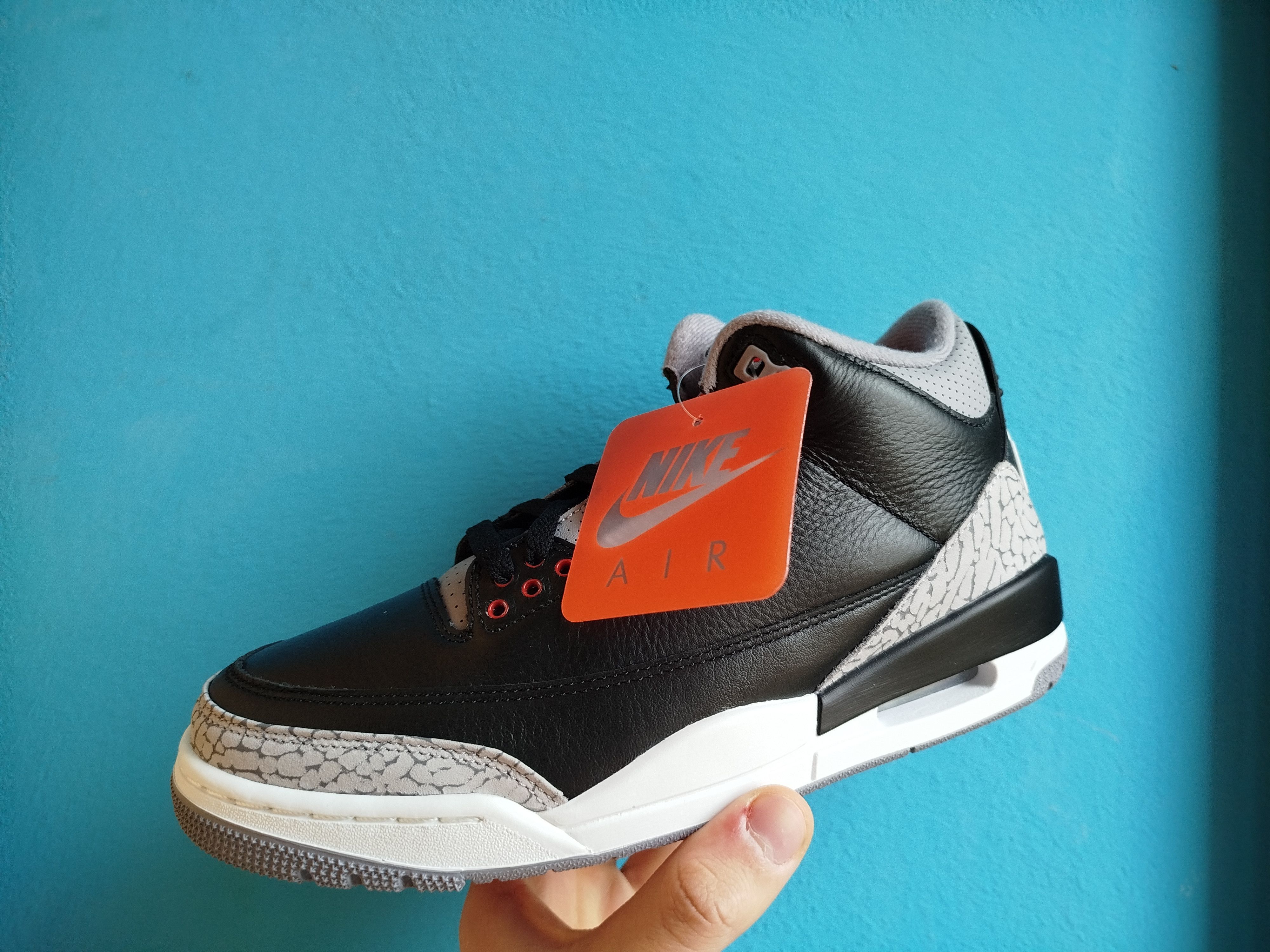 Jordan Brand Air Jordan 3 Black Cement Size US 6.5 / EU 39-40 - 2 Thumbnail