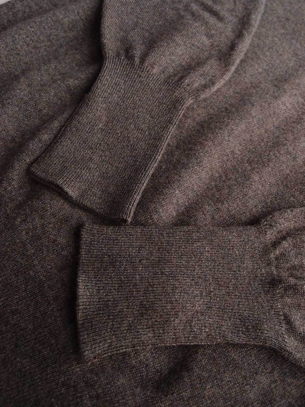 Turnbull & Asser Turnbull & Asser Cashmere V-Neck Jumper Made in Scotland Size US S / EU 44-46 / 1 - 9 Thumbnail