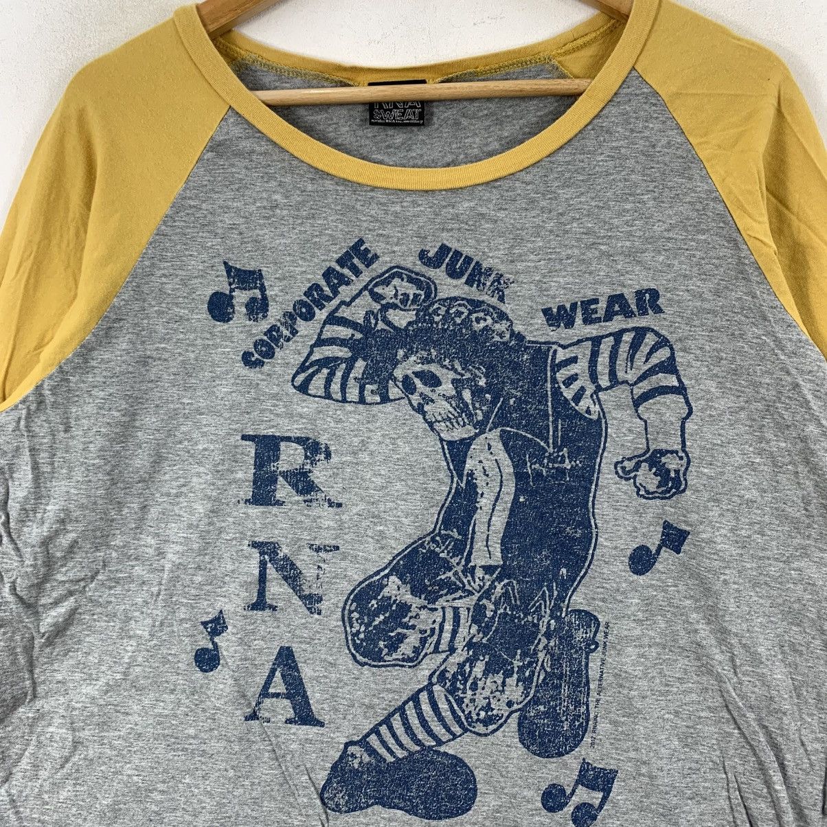 Japanese Brand RNA INC Alternative Junk Wear Band Japanese Brand Tshirt Size M / US 6-8 / IT 42-44 - 4 Thumbnail
