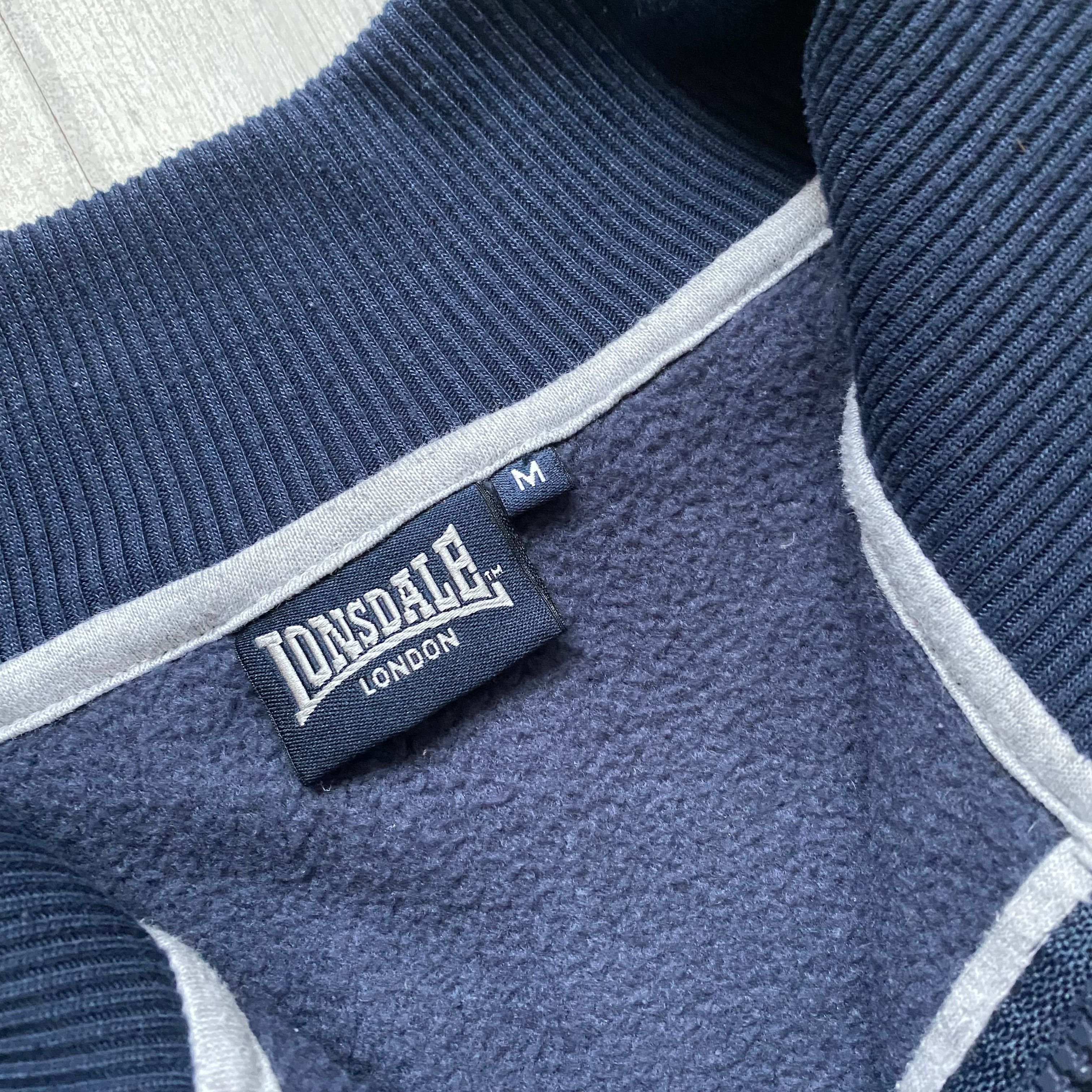 Lonsdale Vintage 90s Lansdale Fleece Boxy sweatshirt Heavy Sweater Size US M / EU 48-50 / 2 - 5 Thumbnail