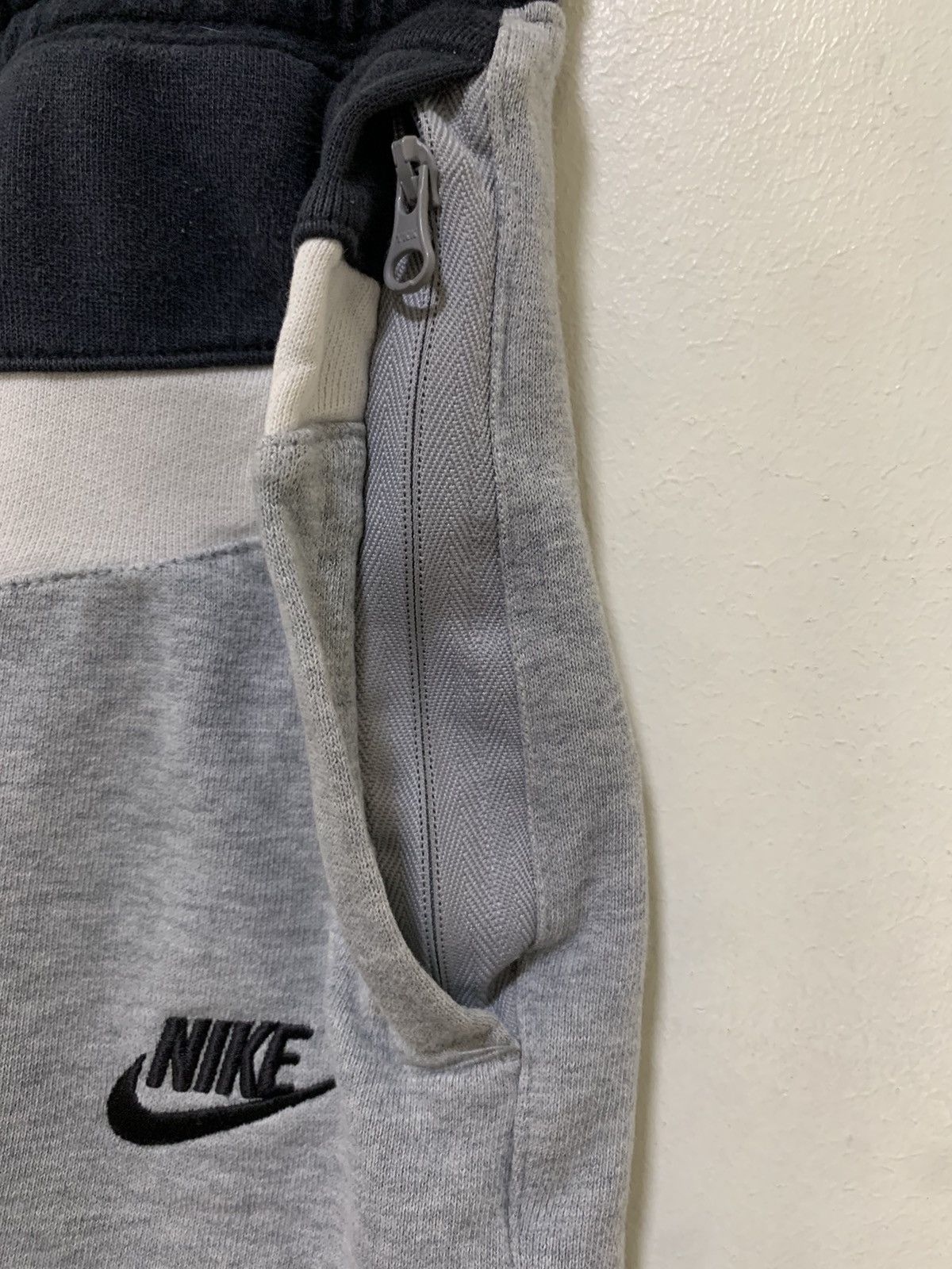 Nike NIKE TRITONE BIG SWOOSH SHORT Size US 32 / EU 48 - 4 Thumbnail