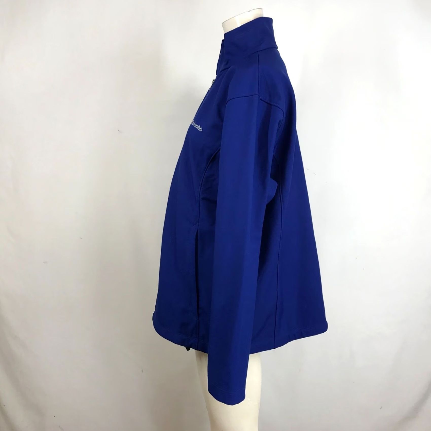 Vintage COLUMBIA Women's 1X Blue Full Zip Polyester Softshell Jacket Size XL / US 12-14 / IT 48-50 - 7 Thumbnail